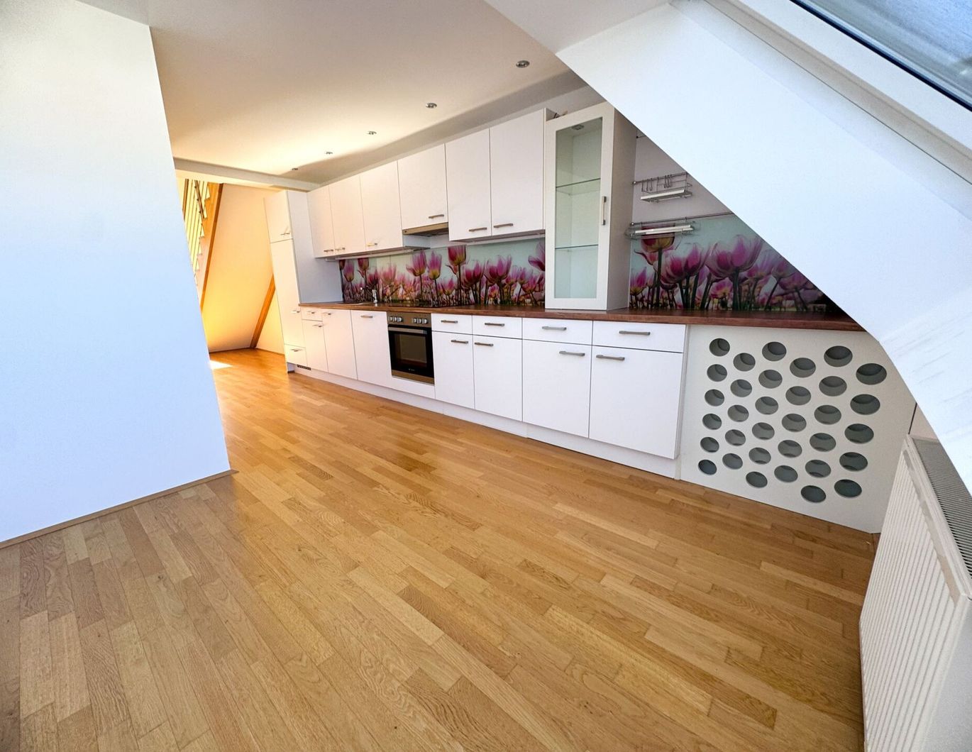 Wohnen über den Dächern Wiens - Lichtdurchflutete 4-Zimmer-Dachgeschoss-Maisonette mit Fernblick - zum Kauf in 1100 Wien