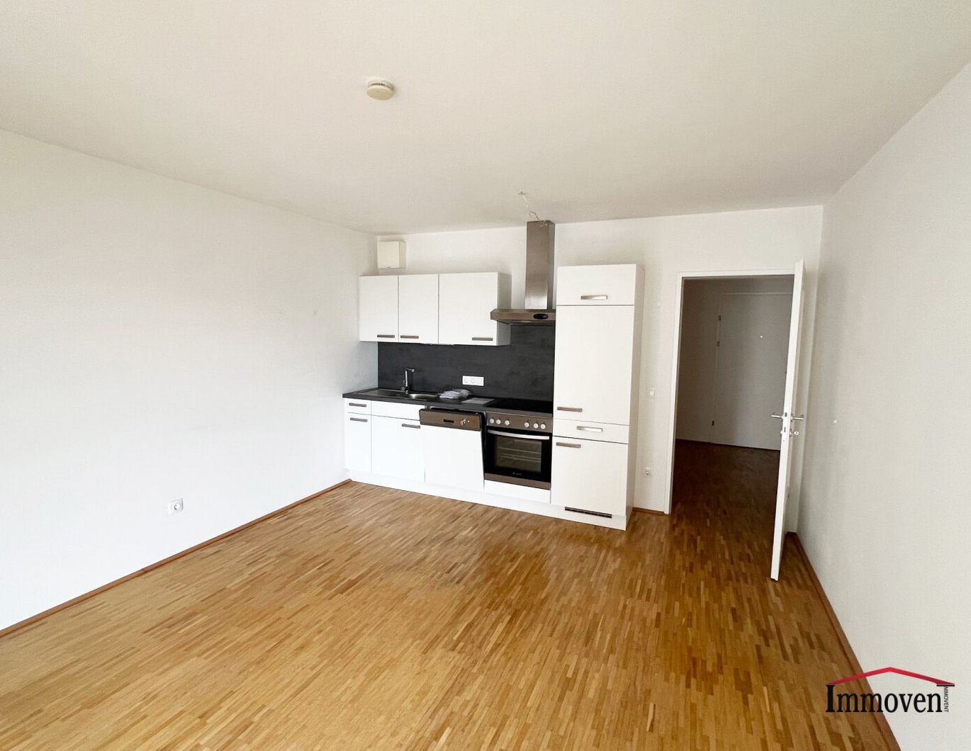 SOMMERAKTION* - ERSTES MONAT MIETFREI - Zentrale Lage - 2 - Zimmerwohnung mit Balkon!