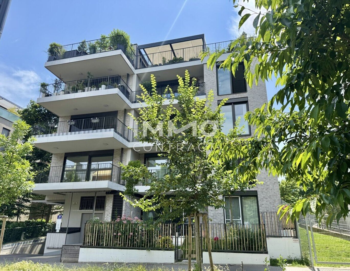 Luxuswohnungen im Cottageviertel Wiens: Exklusives Wohnen im Grünen mit 65m2 Garten