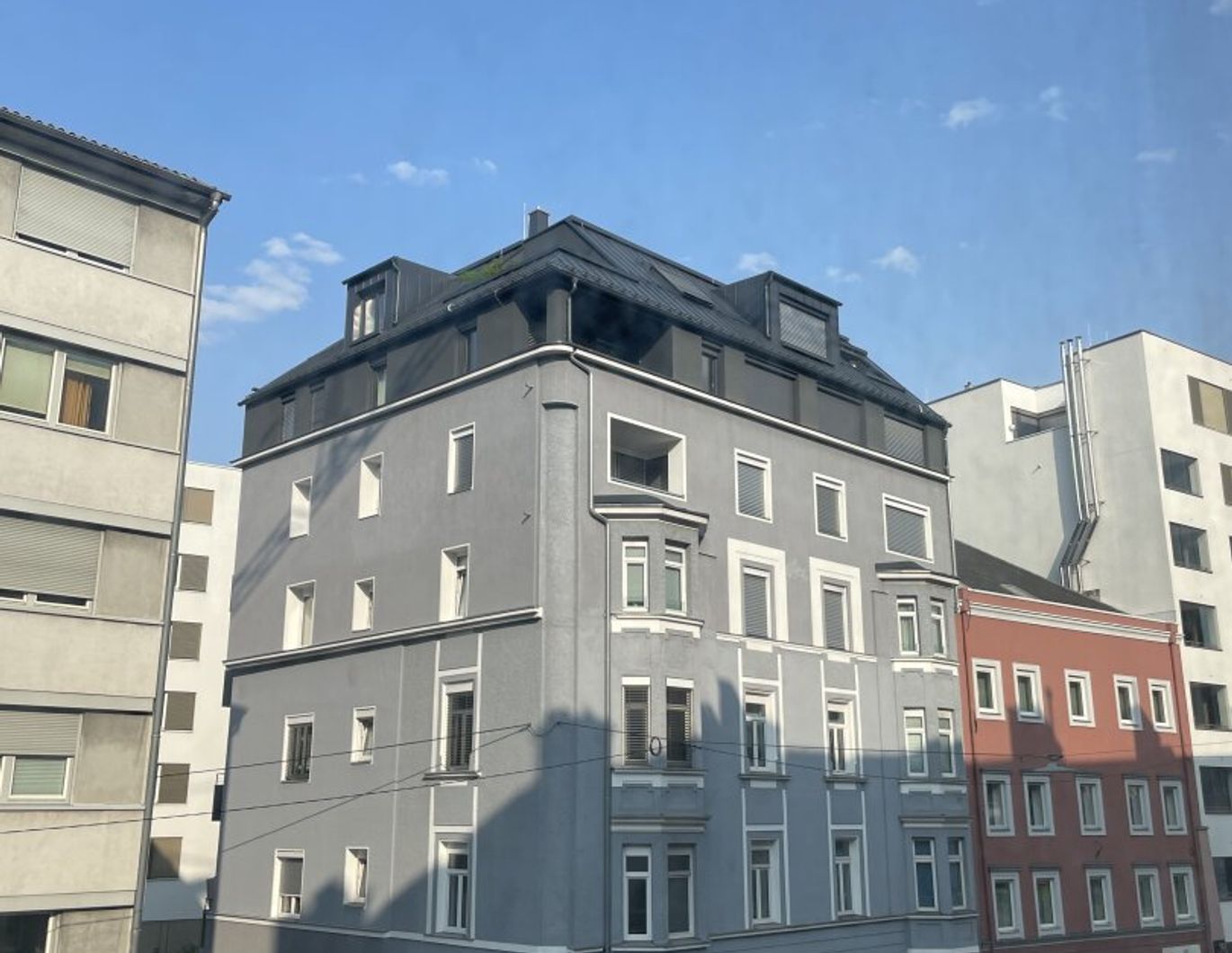 Moderne 2-Zimmer-Wohnung mit Balkon in Innsbruck - Ihr neues Zuhause wartet!
