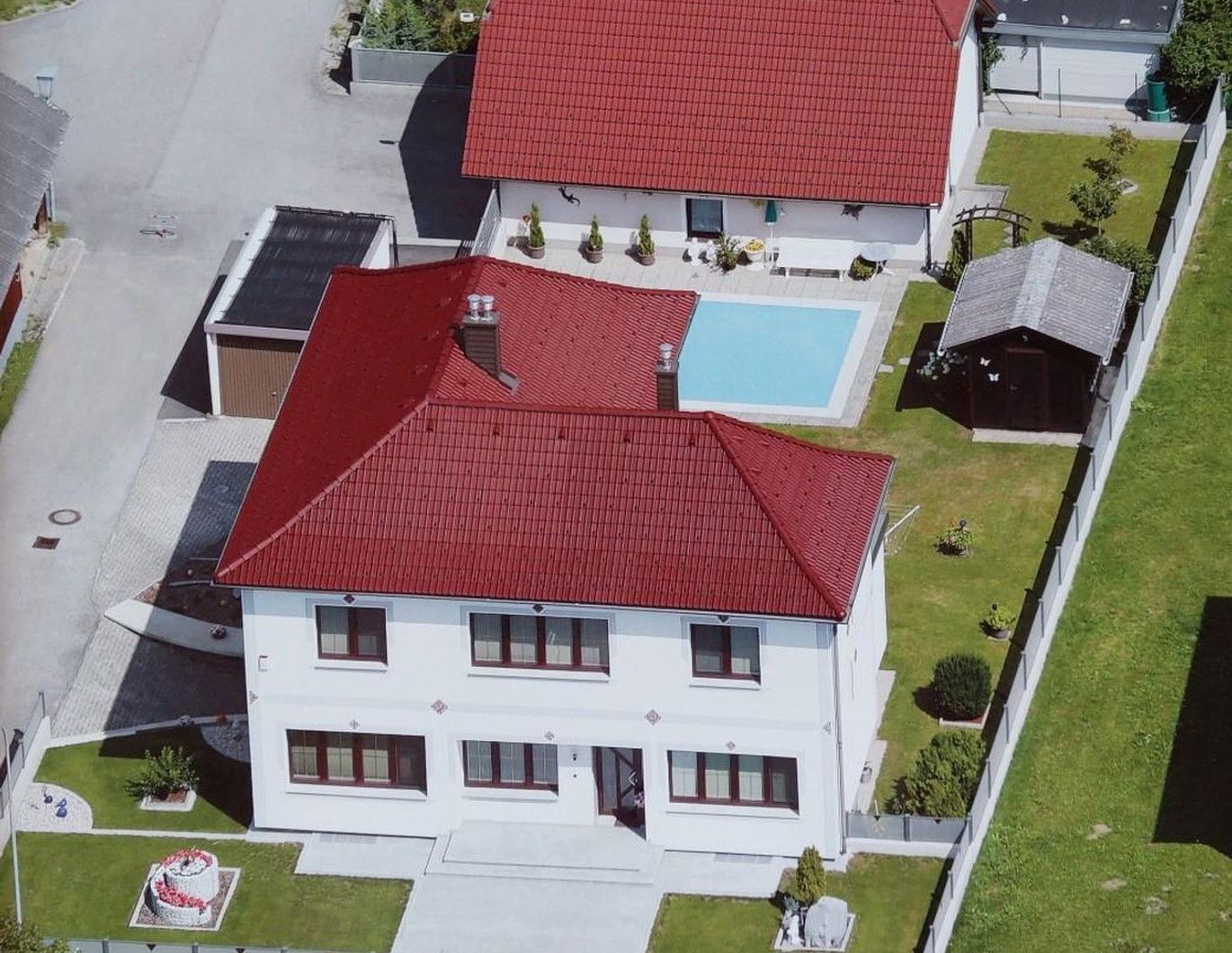 Großzügiges Ein-/ Zweifamilienhaus in 3900 Schwarzenau
