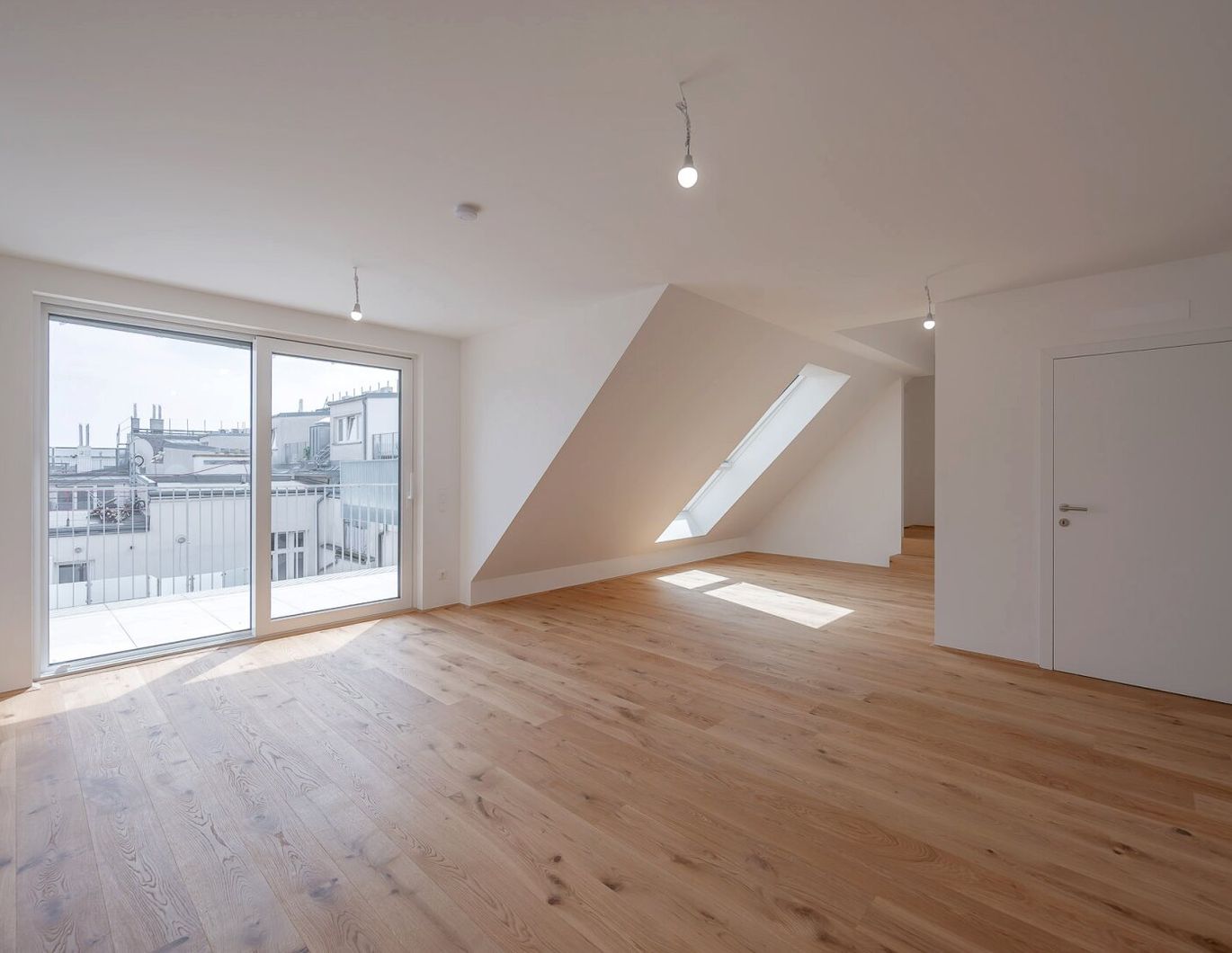 ++FonteFlats++ Modern 4-room Attic Apartment - First Occupancy, Terrace & Exclusive Comfort