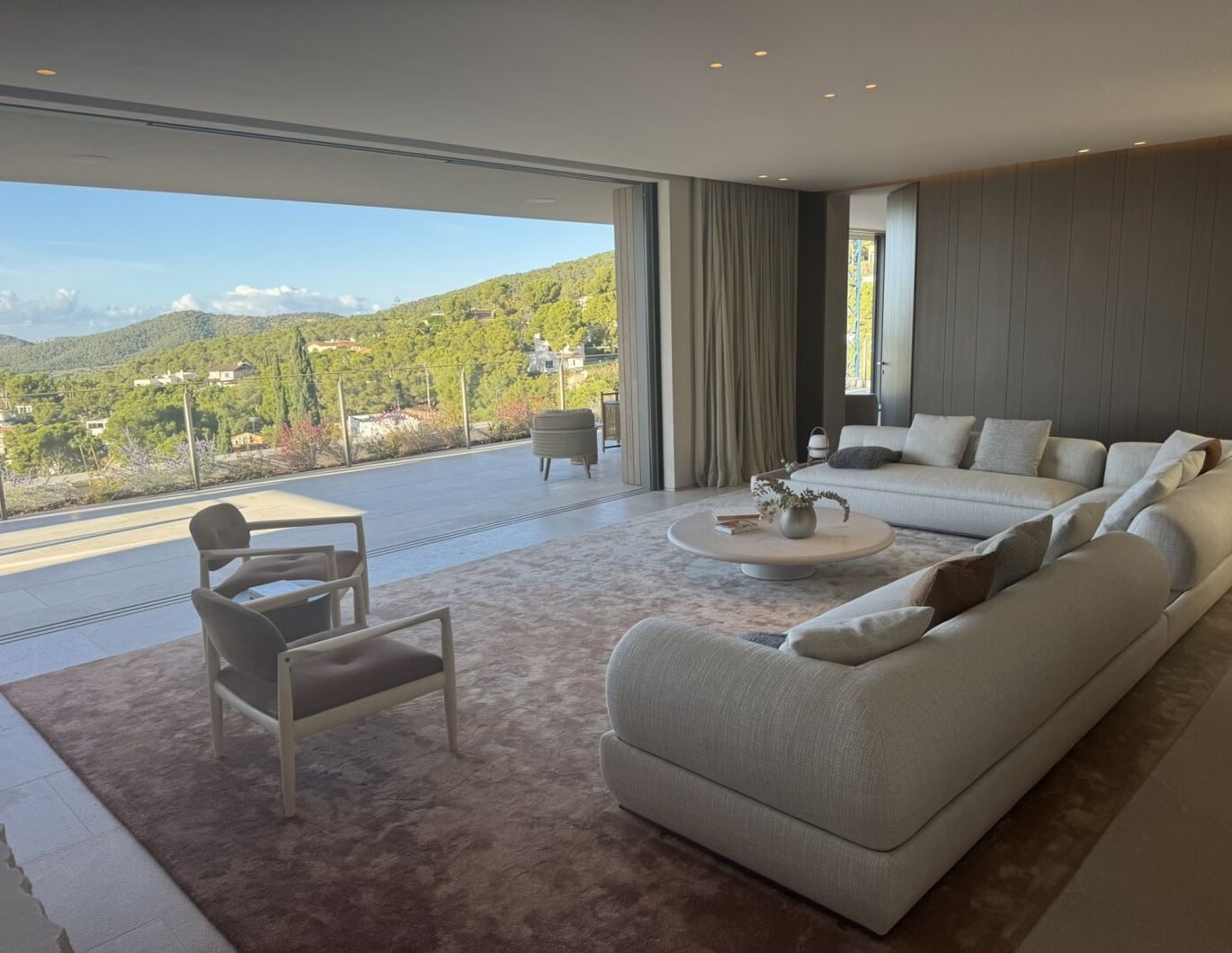 Luxusvilla in Calvià - Südlage mit unverbaubarem Fernblick