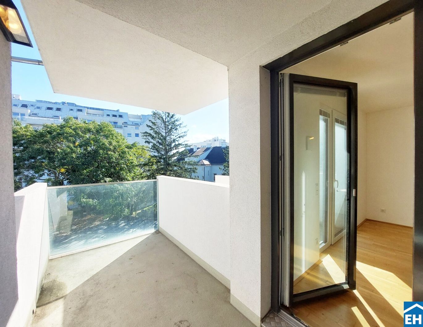 Schöne 2-Zimmerwohung mit Balkon!