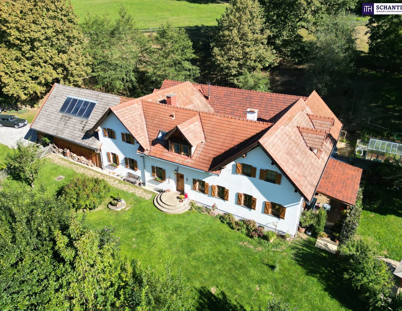 Exklusiver Vierkanthof im Thermenland Steiermark - Wohnen, Reiten & Leben mit Pool und Alpakas!