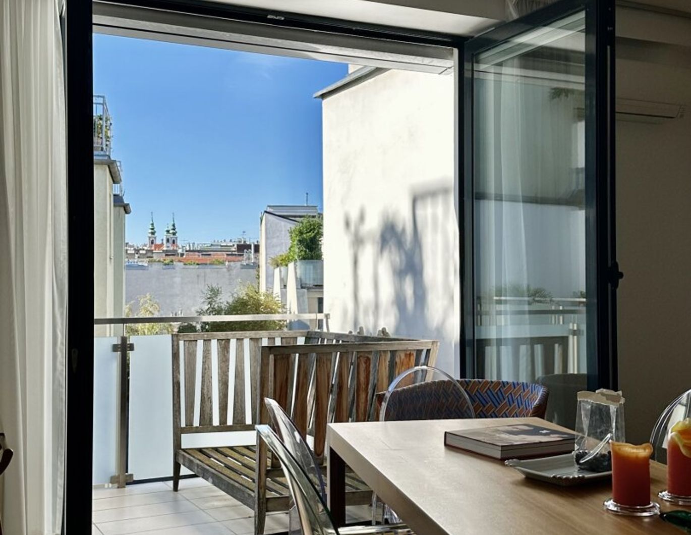 BESTLAGE MARGARETEN /// FLEXIBLE, OFFEN GESTALTETE DACHTERRASSENWOHNUNG /// GARAGE IM HAUS