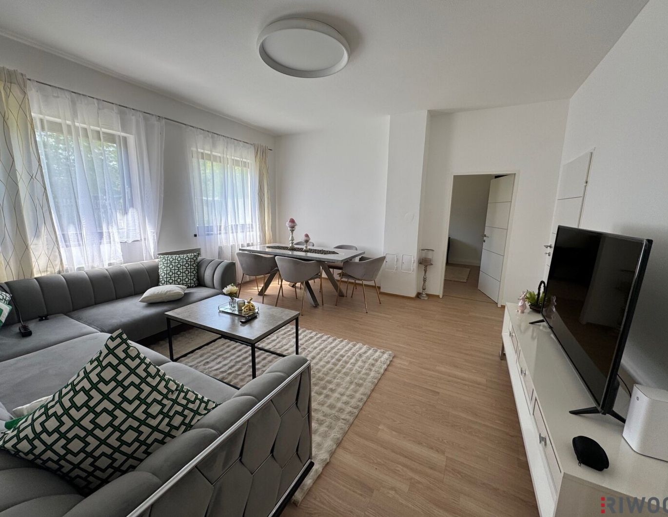 NOTVERKAUF - Sanieren oder doch Projektieren - beim Schloss Vösendorf