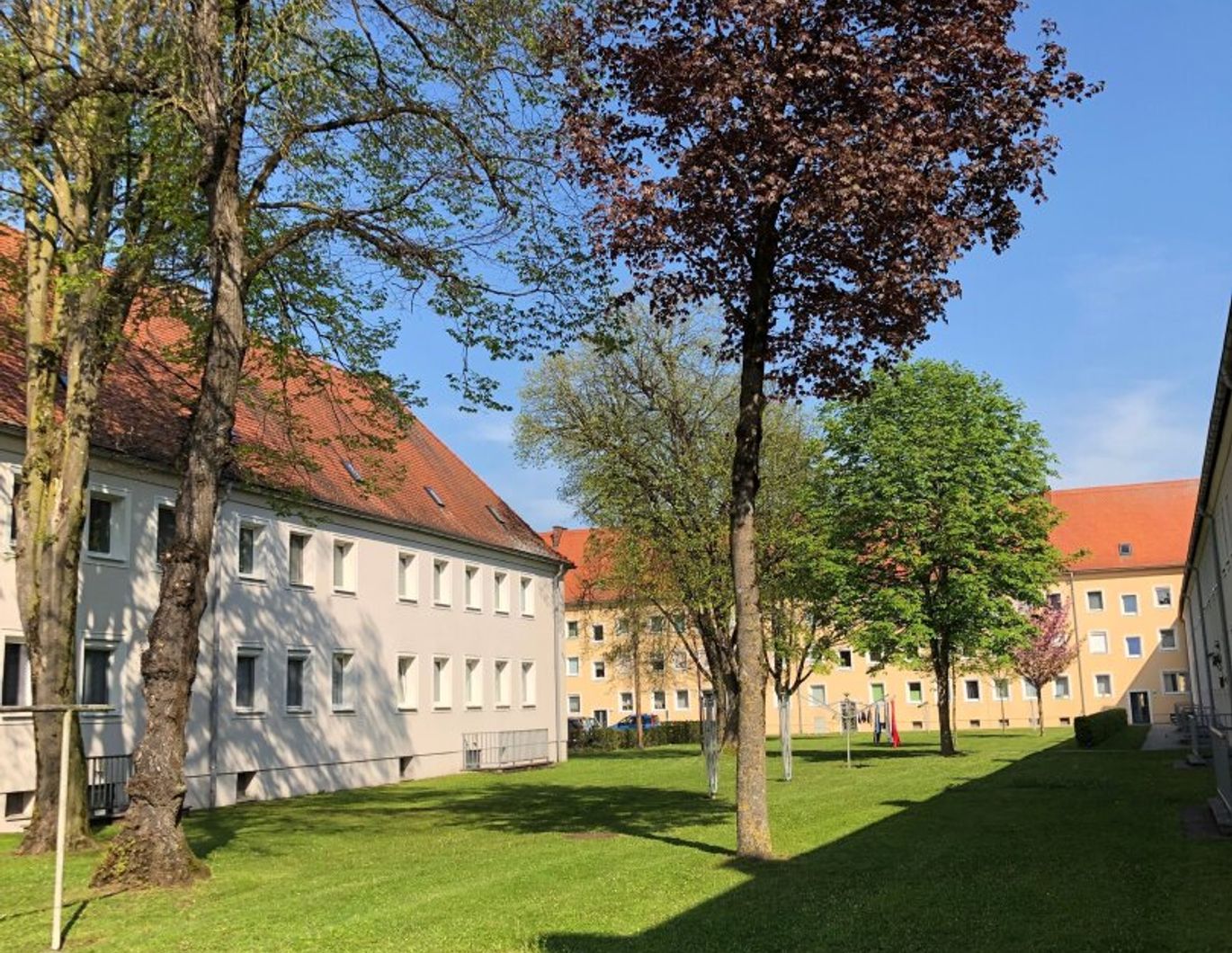 Einziehen & genießen: hochwertig sanierte Wohnung in Steyr-Münichholz, naturnah gelegen, großzügig geschnitten und mit umfassend saniertem Badezimmer.