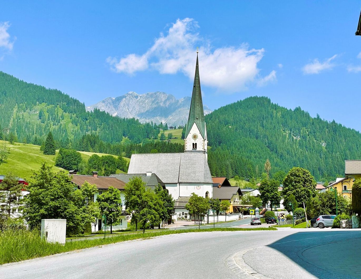 Topmodernes Zweifamilienhaus mit 7 Zimmern in Bestlage St. Martin a. Tennengebirge