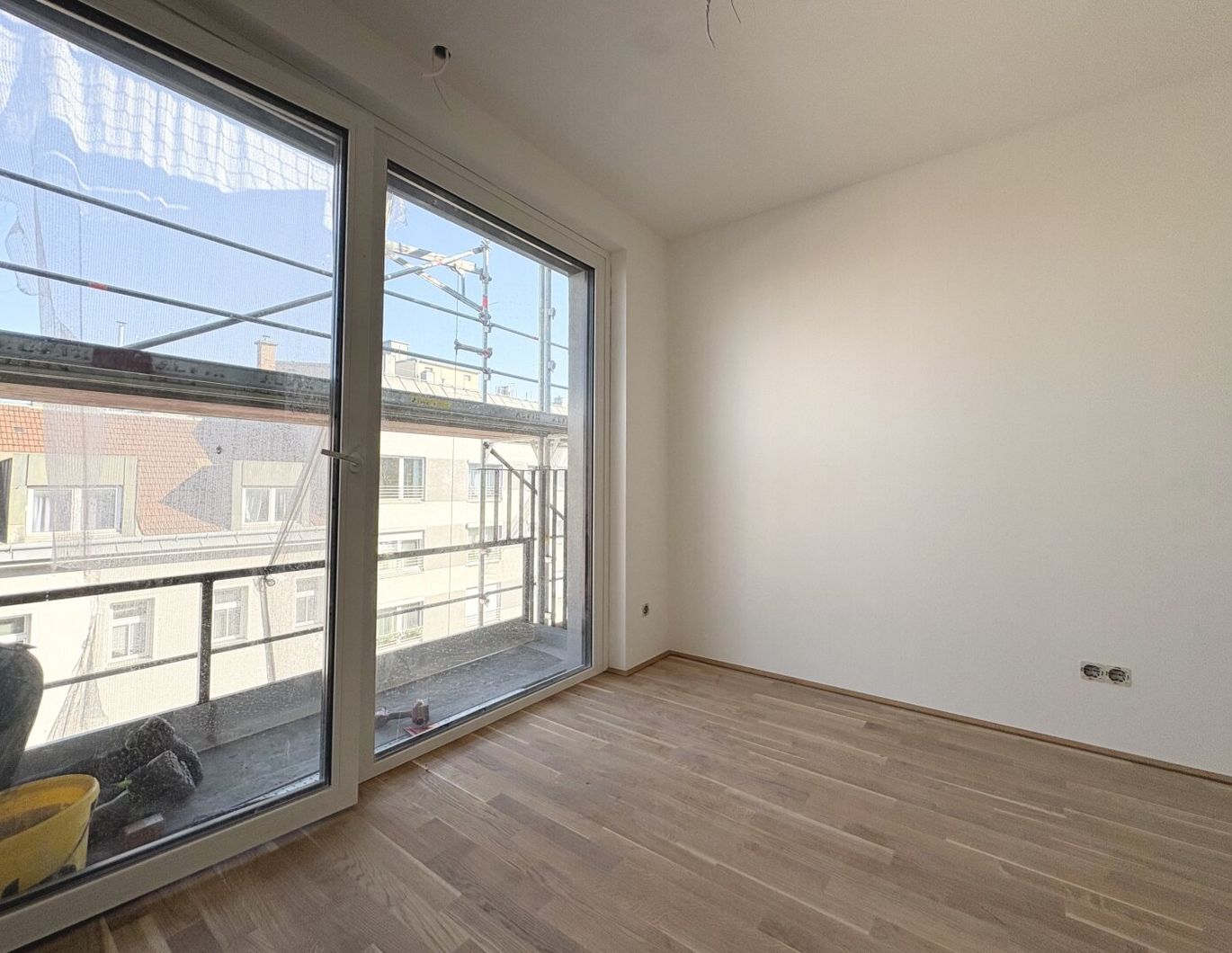 Moderne 2 Zi Wohnung mit Aussenfläche im Erstbezug - BEZIEHBAR AB MAI