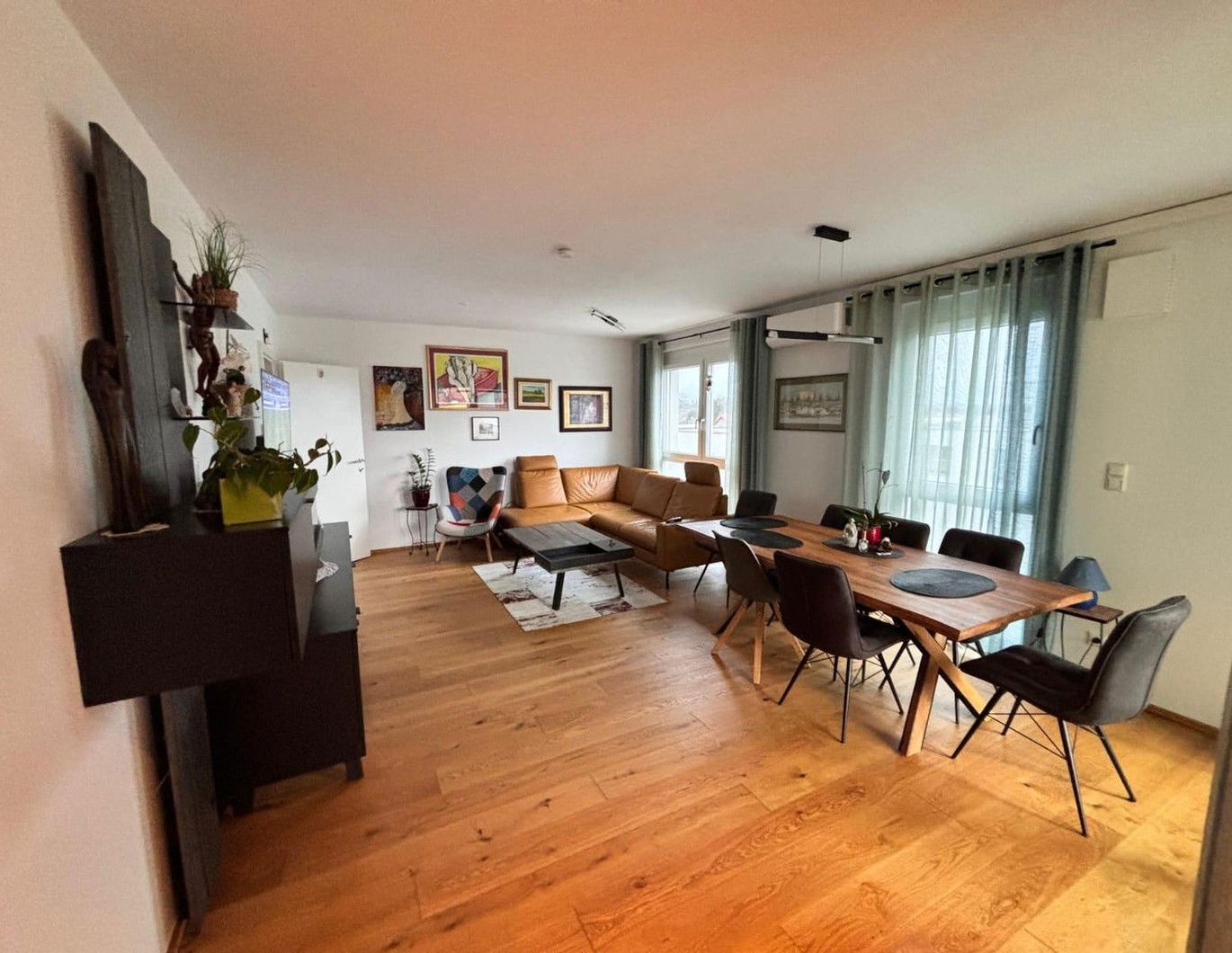 Sonnige 110 qm Wohnung in Puntigam Graz in perfekter Lage mit Balkon und Tiefgarage