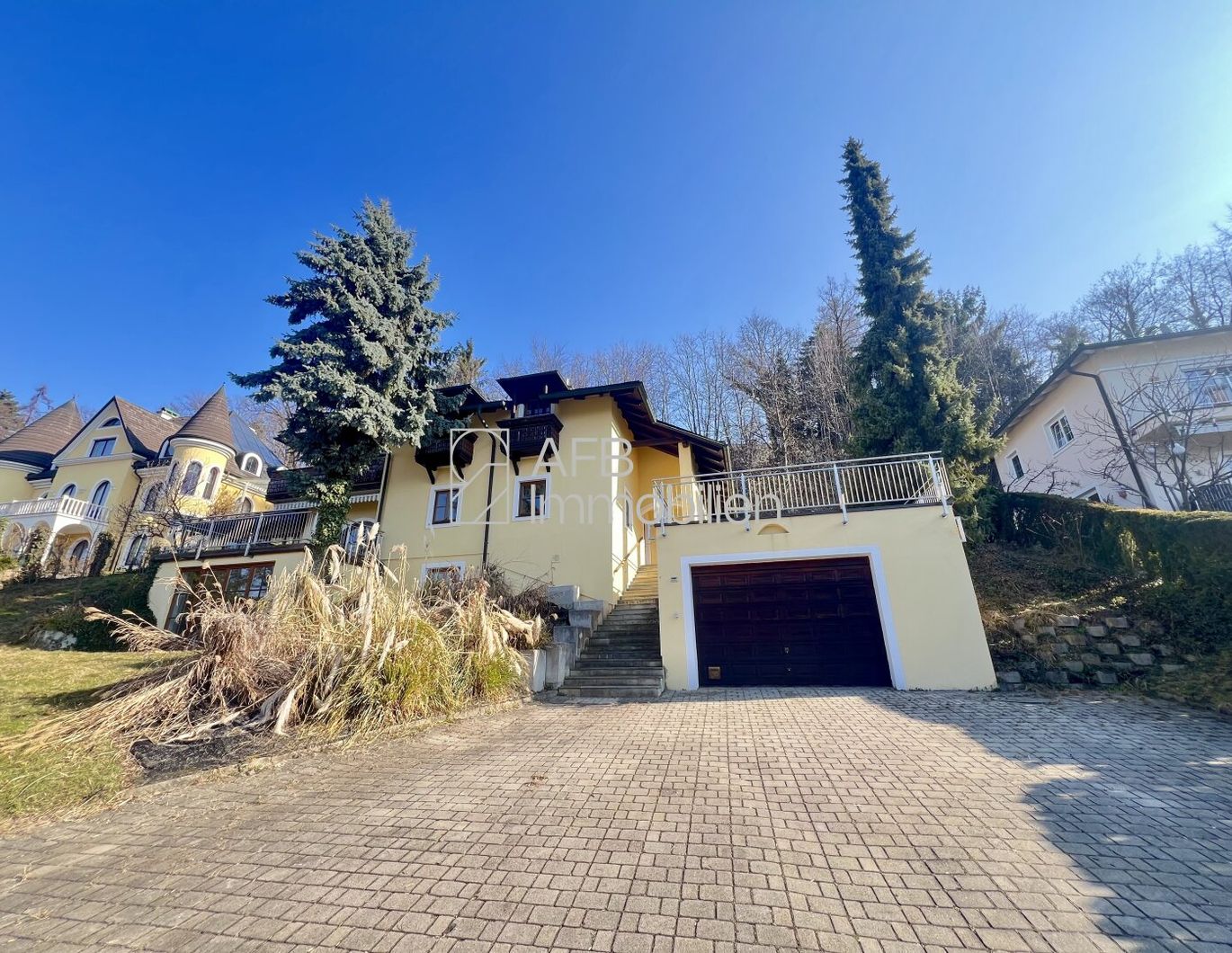 Wunderbare Villa in St. Peter - exklusives Wohnen mit unverbaubarer Fernsicht