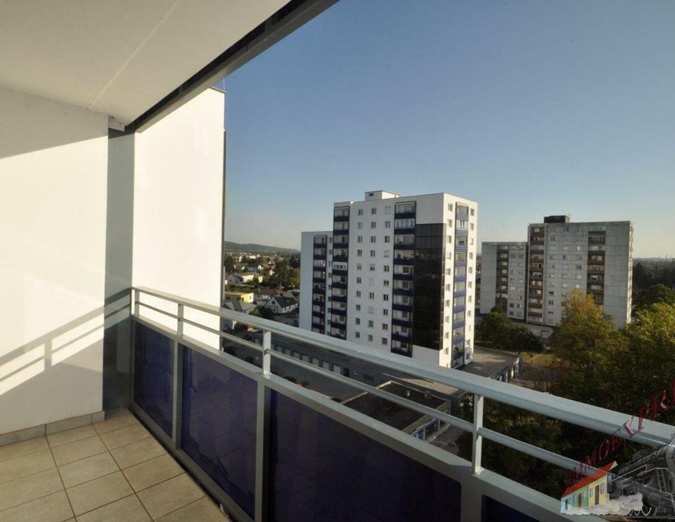 Sonnige Eigentumswohnung mit niedrigen Betriebskosten in bestens sanierter Wohnhausanlage in St. Pölten-Wagram