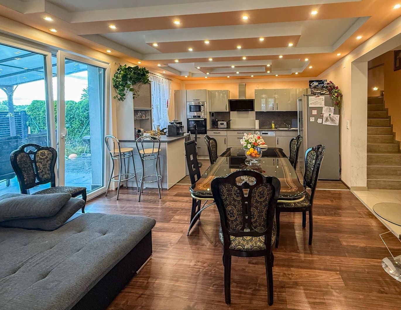 B L A C K M O N T H D E C E M B E R Sofort wohlfühlen: 5-Zi.-DHH in Haschendorf-Ebenfurth