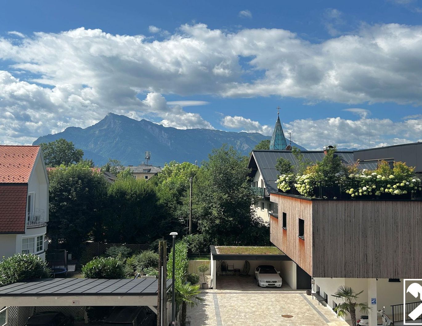 Untersbergblick: 3-Zimmer-Wohnung mit Loggia