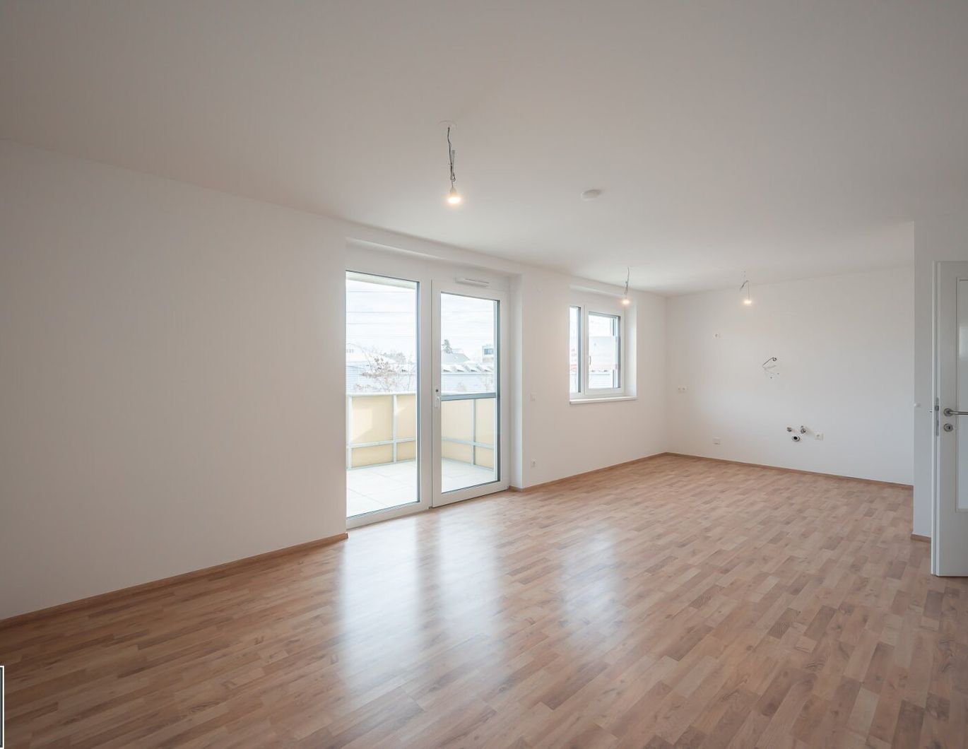 Go2Eisenstadt! Freundliche, helle 3 Zimmer Erstbezugswohnung + Balkon + Parkplätze