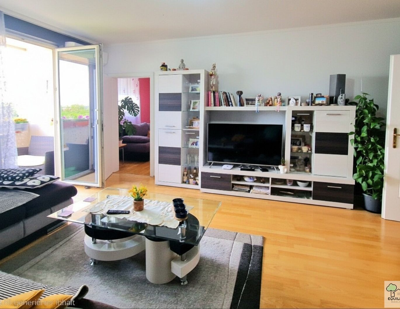 TOP PREIS 3-ZIMMER-WOHNUNG (77m²) MIT LOGGIA UND FERNBLICK