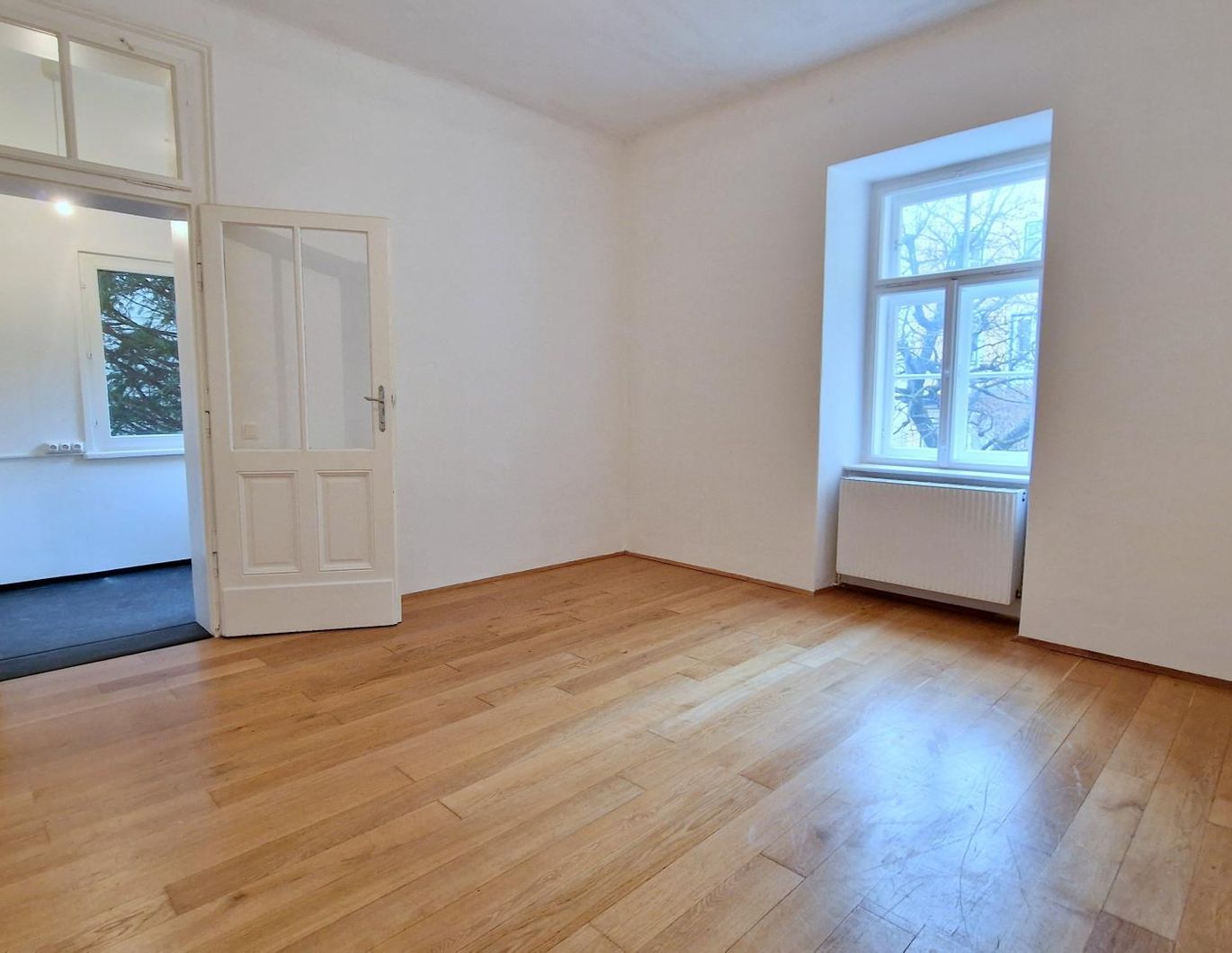 Süße Altbauwohnung in ruhiger Hinterhoflage - mitten im Zentrum von Baden