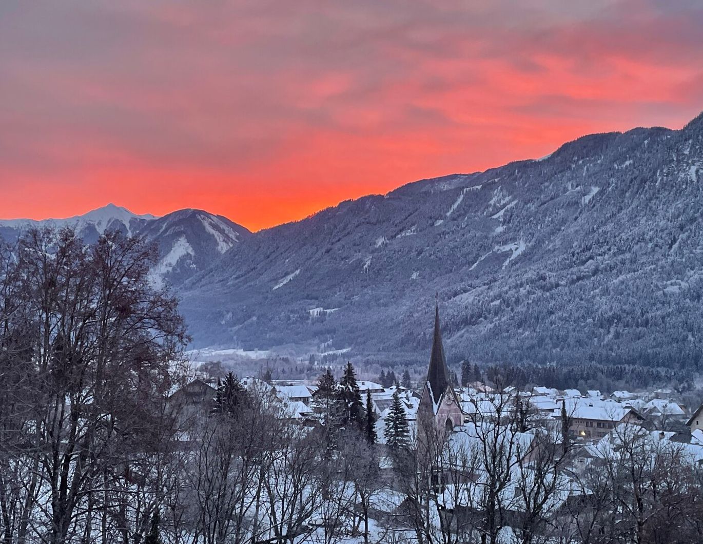 NEUSTEINHOF - Gartenwohnung mit viel Ruhe & Lebensqualität (Top 2A)