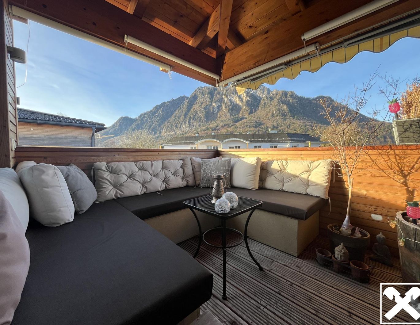 Modernes Wohnen im Dachgeschoss mit 4 Zimmern und 2 Terrassen