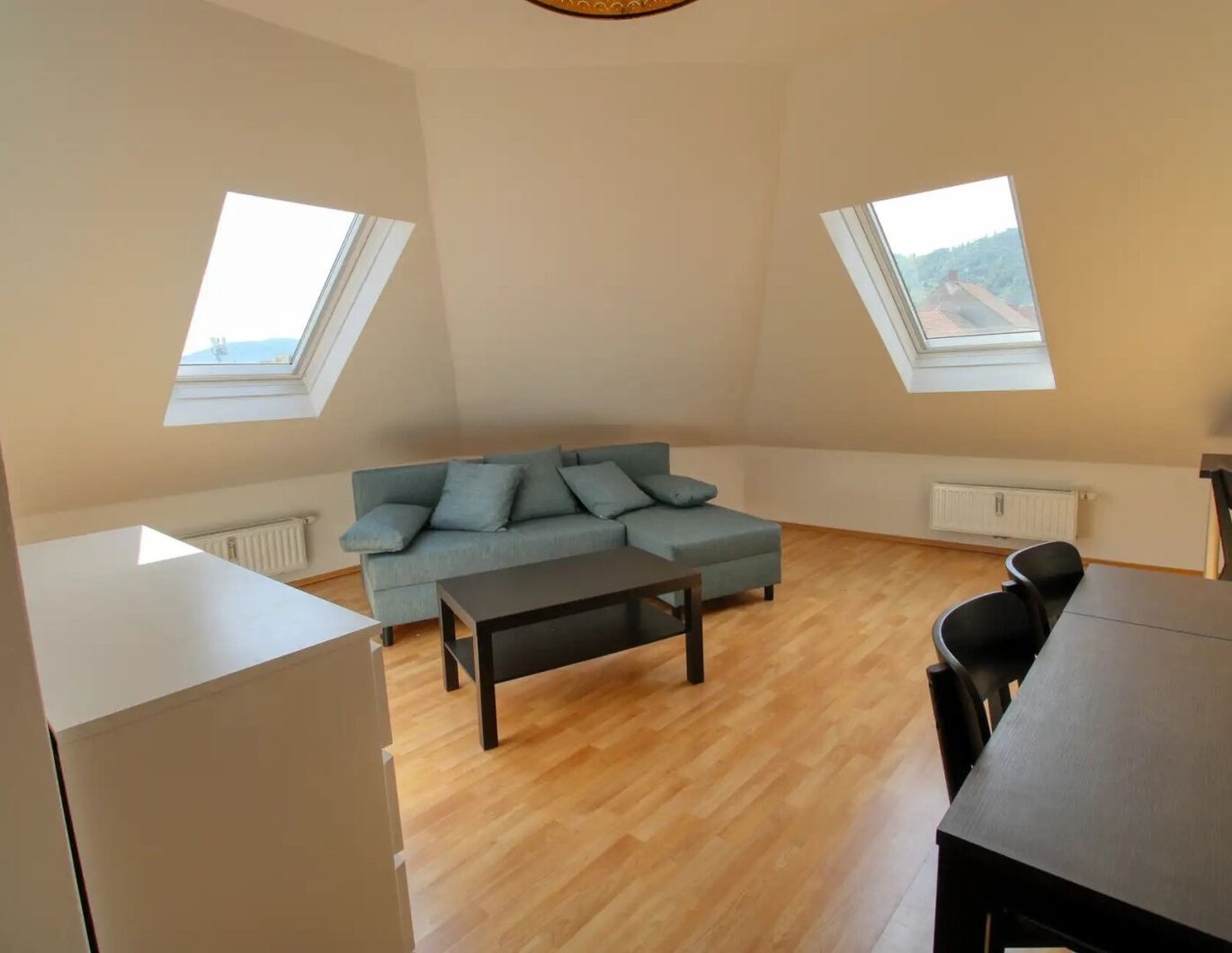 Gut gelegene, helle 2-Zimmer-Dachgeschosswohnung in Eggenberg