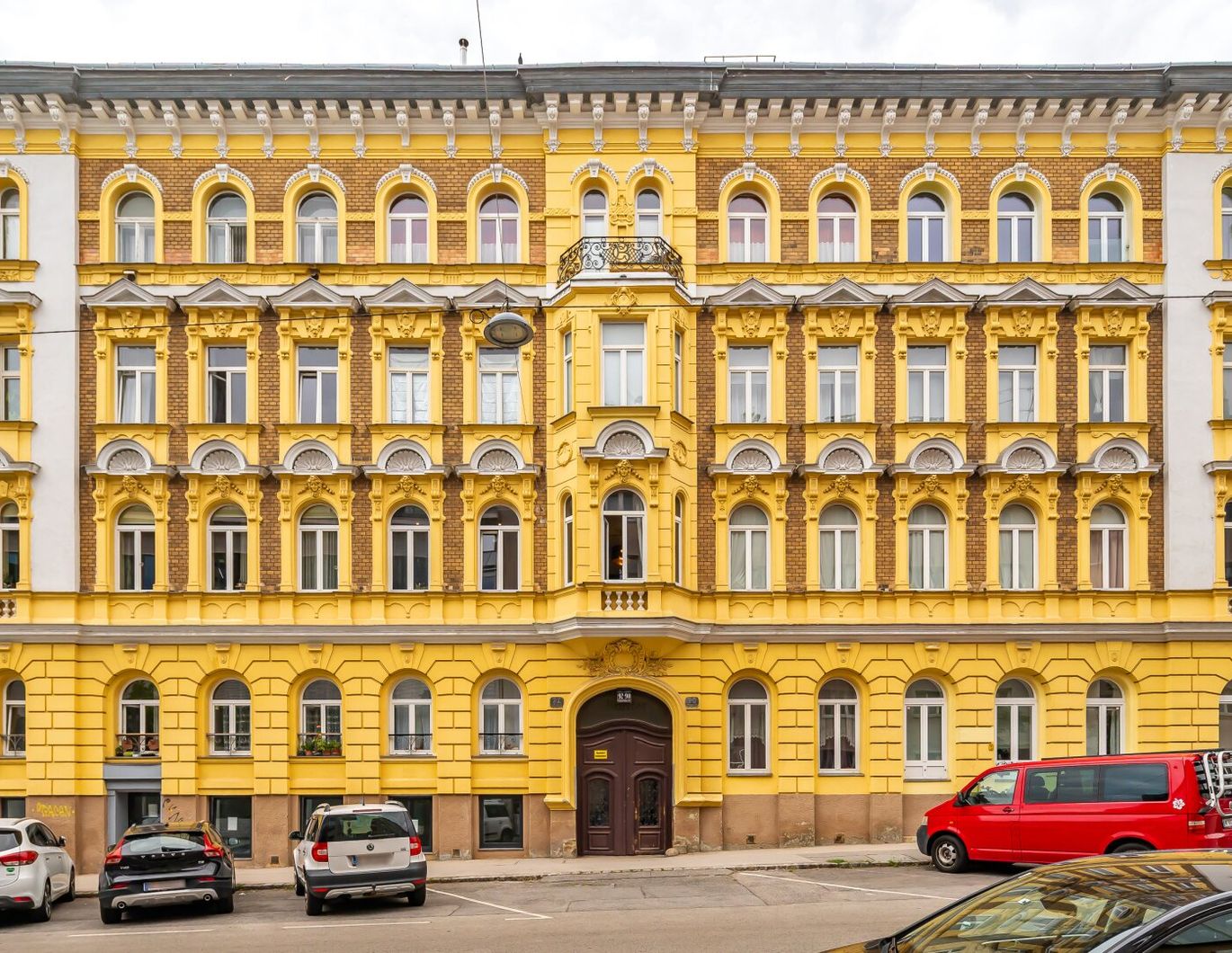 ++NEU++ perfekt geschnittene 2-Zimmer Altbauwohnung, wunderschöner Stilaltbau!