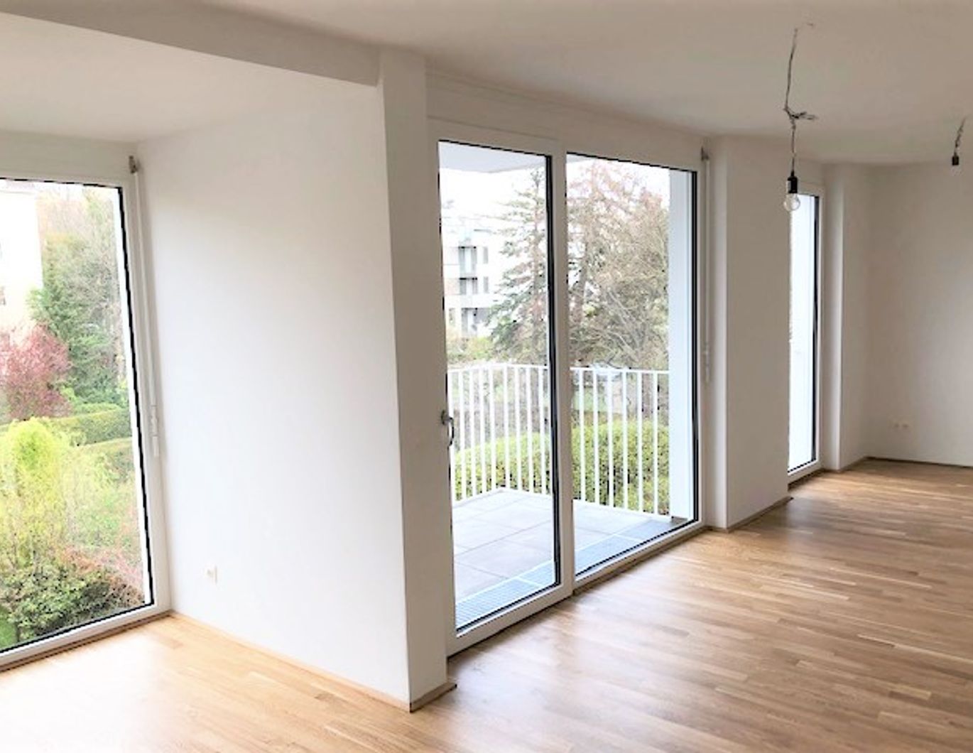 Ruhige und verkehrsgünstige Wohnung mit Balkon ins Grüne privat zu vermieten