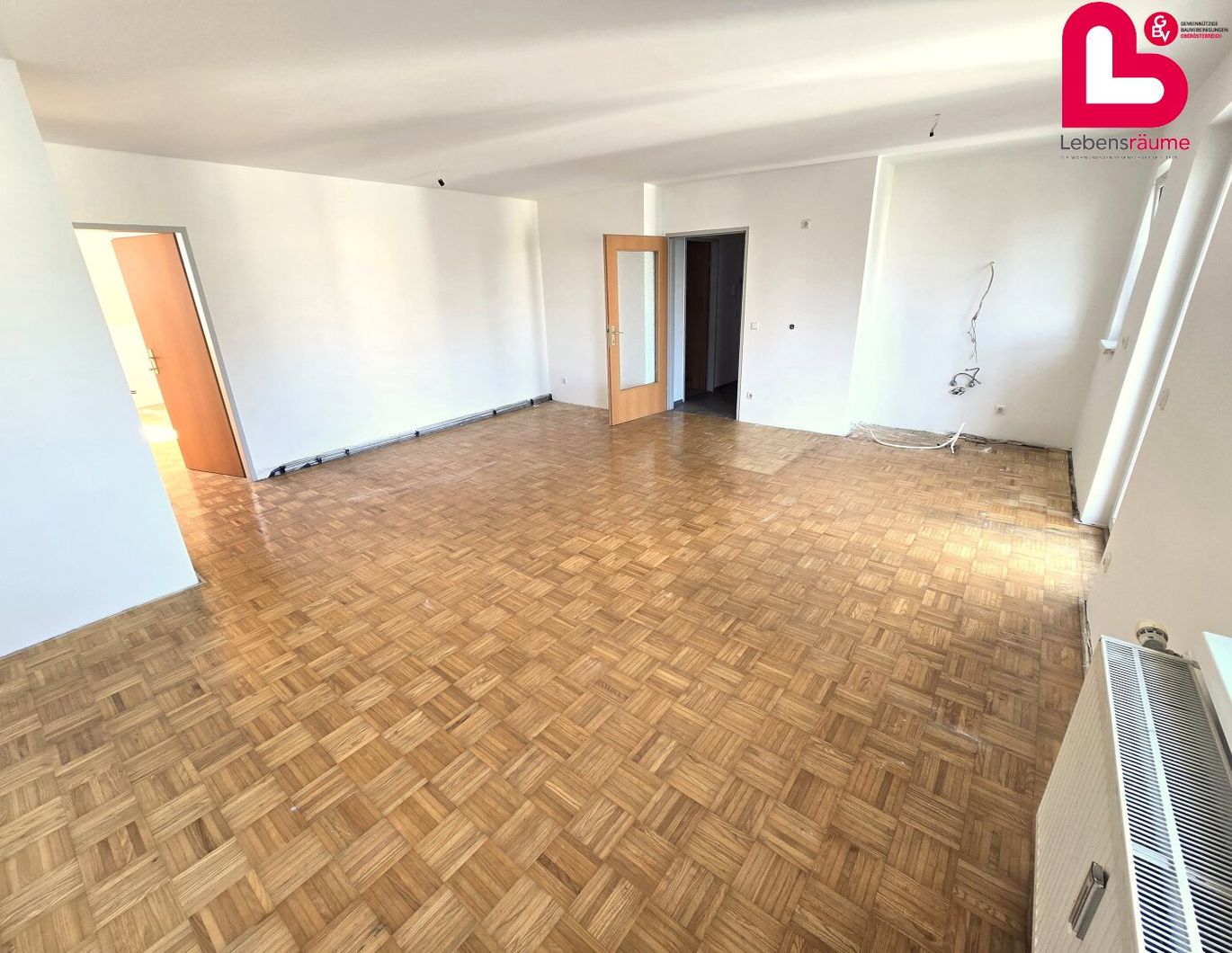 Altbauwohnung in Linz mit Balkon (befristet)