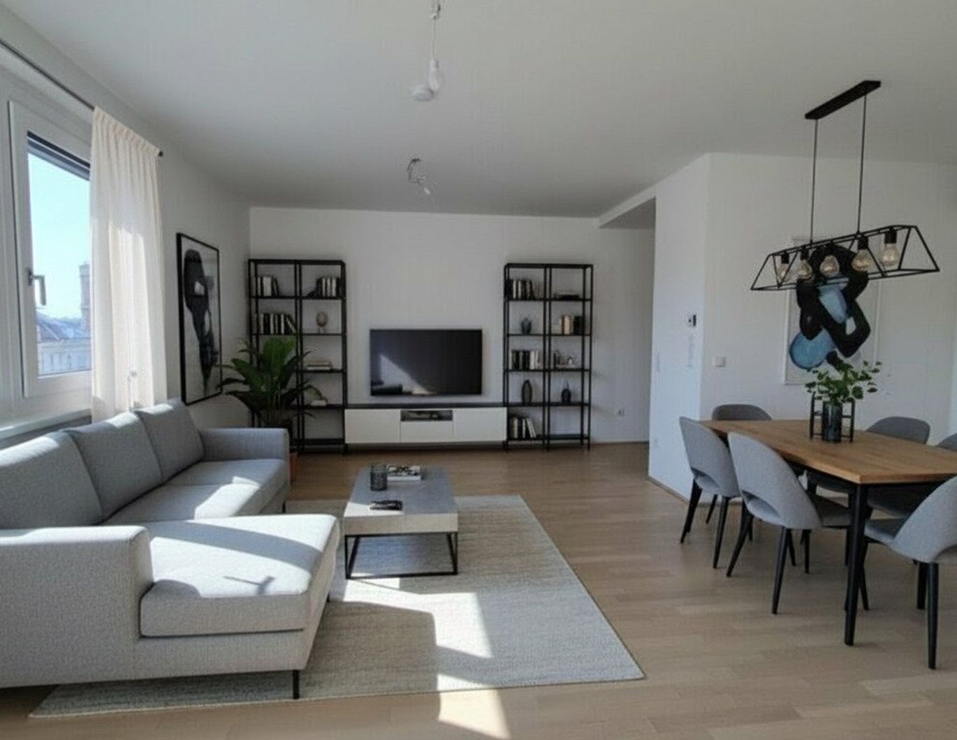 NEUBAUMIETE MIT BALKON - NÄHE HAUS DES MEERES