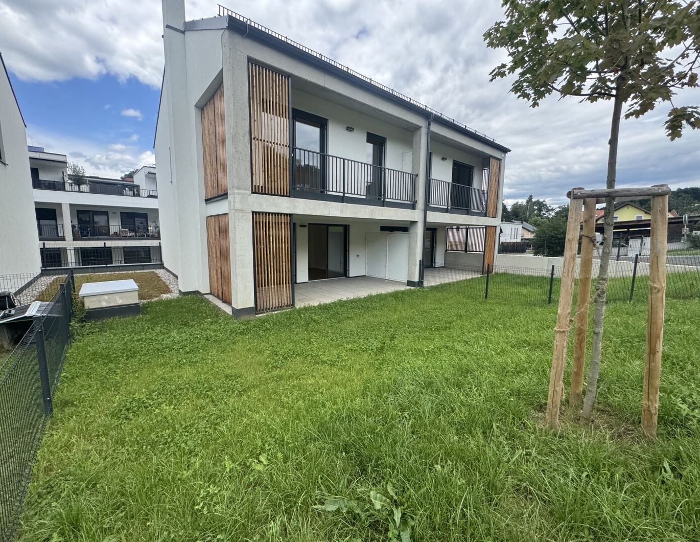 *Reihenhauscharakter* 4-Zimmer Gartenwohnung!