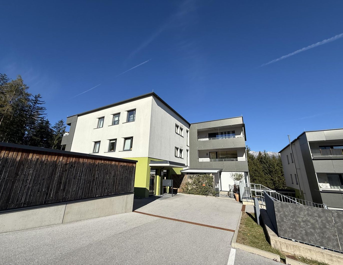 Wohnen in Ruhelage: 3-Zimmer Wohnung in Mutters