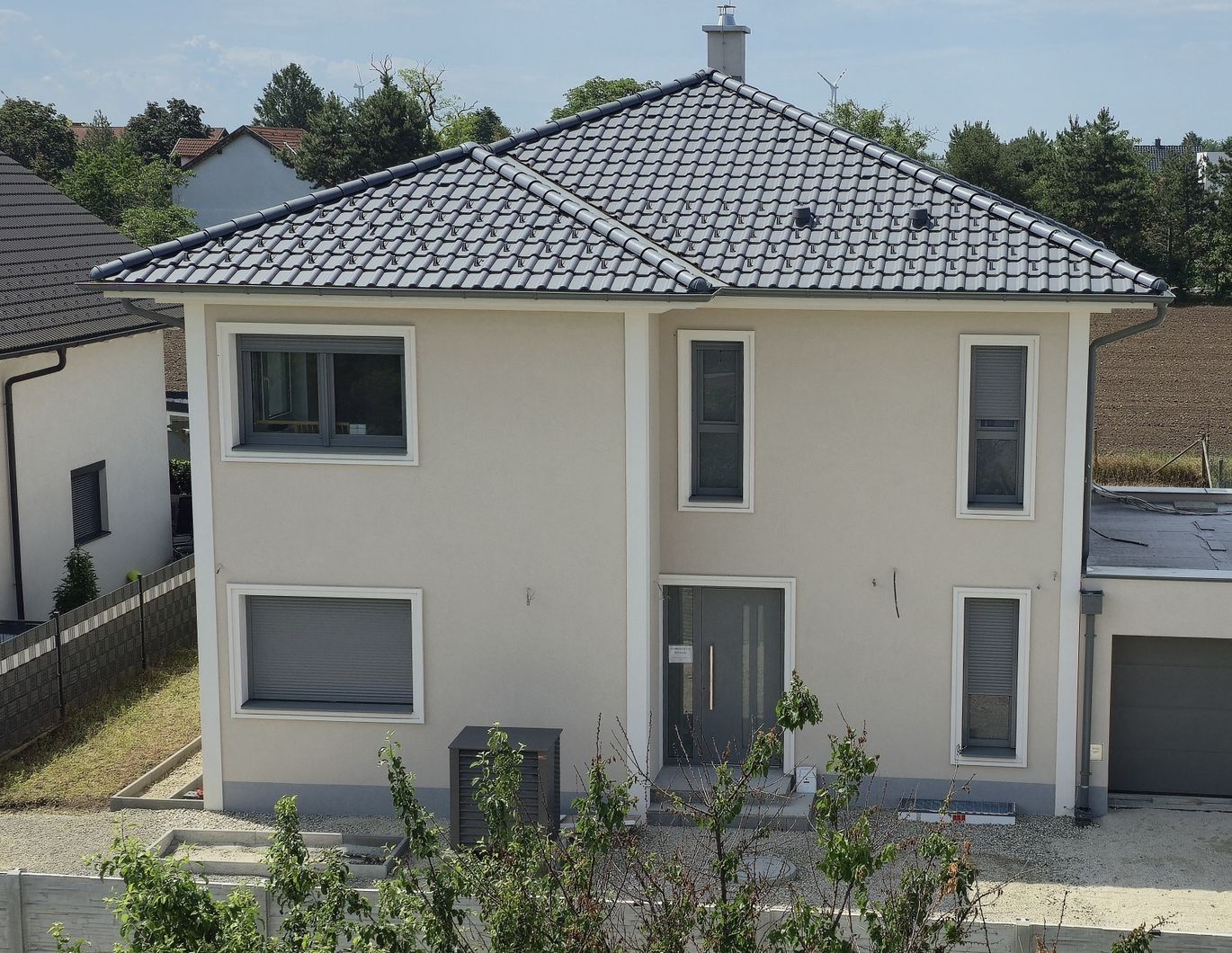 Einfamilienhaus (provisionsfrei) mit Wohnkeller und Garage in Gänserndorf Süd (BJ 2023) - Neuwertig