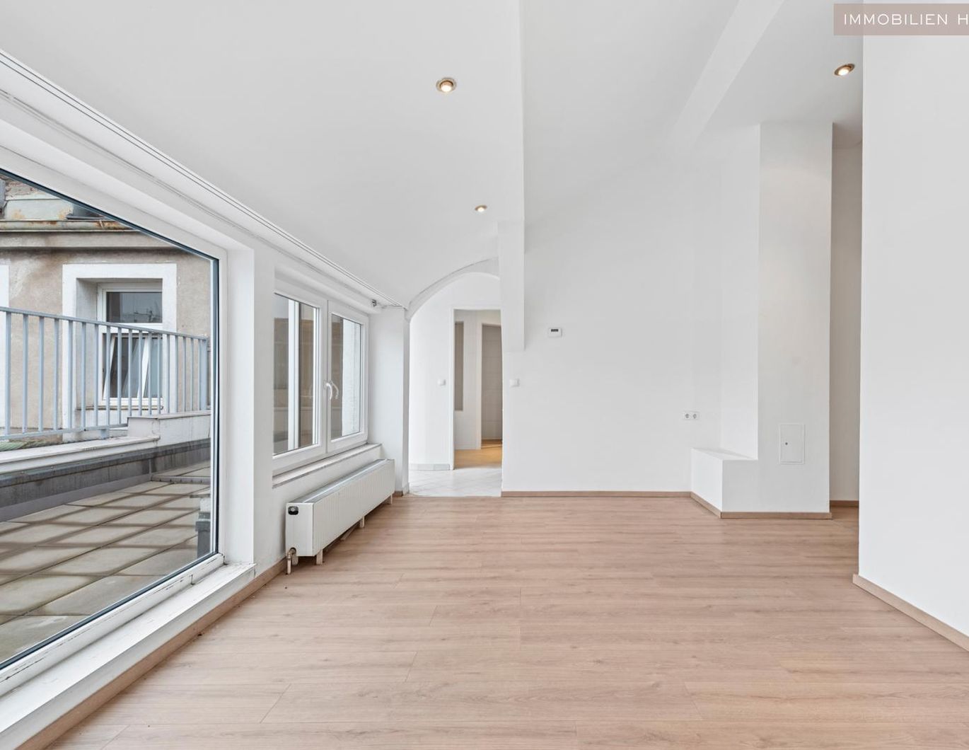 Hoch oben über den Wolken nahe dem Servitenviertel/Clusiusgasse DG mit Terrasse ca. 11m²