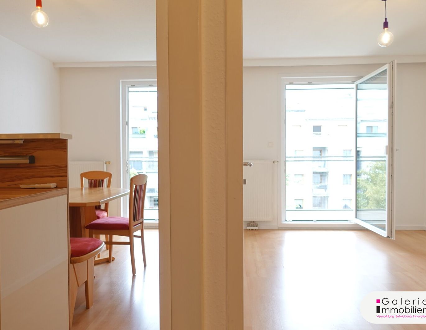 VIDEO: Schöne, helle 3-Zimmer-Loggiawohnung mit Klima, Grünblick, separater Küche, zentral begehbar!