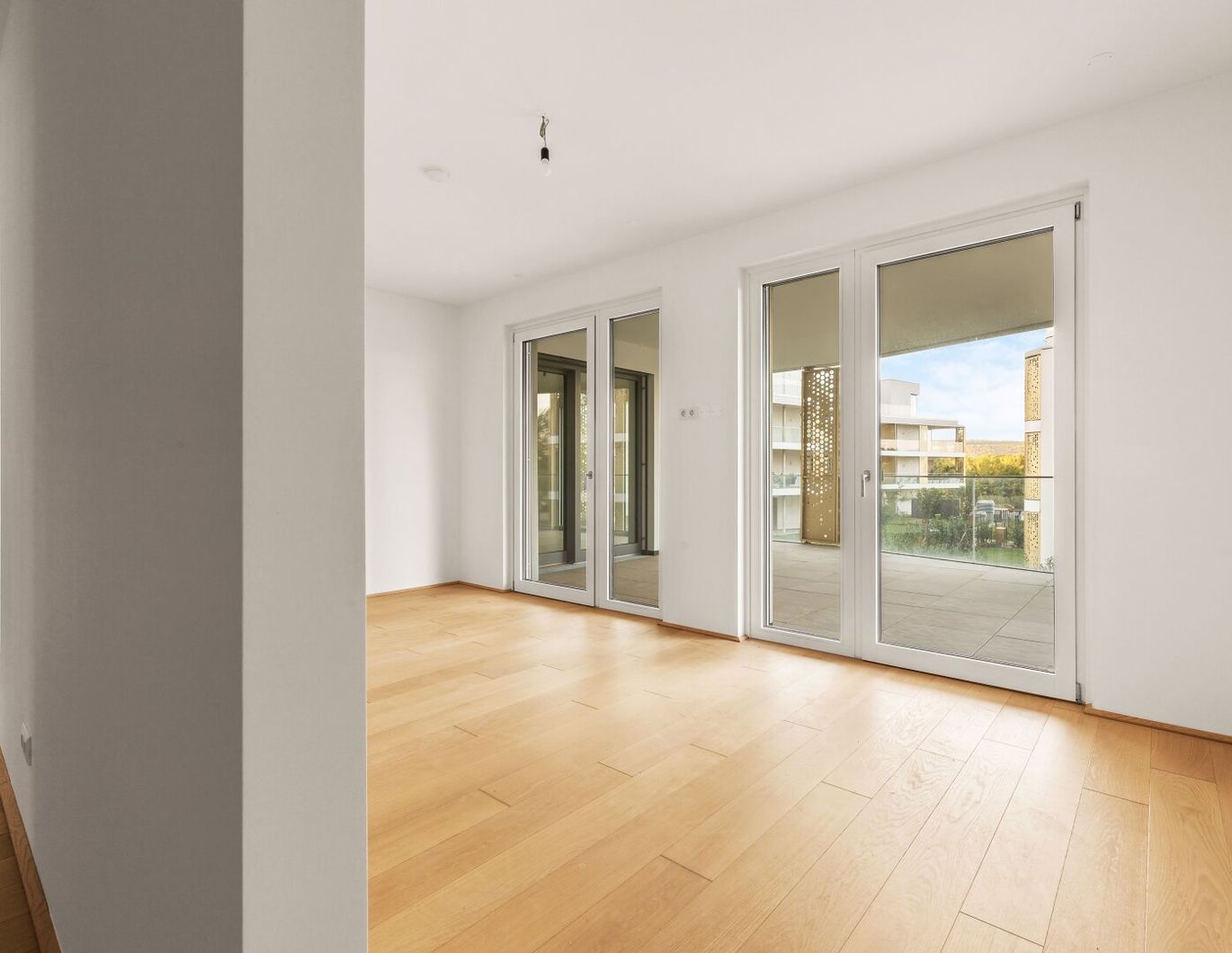 Wohn(T)raum am Wasser: Elegante Wohnung über der Donau