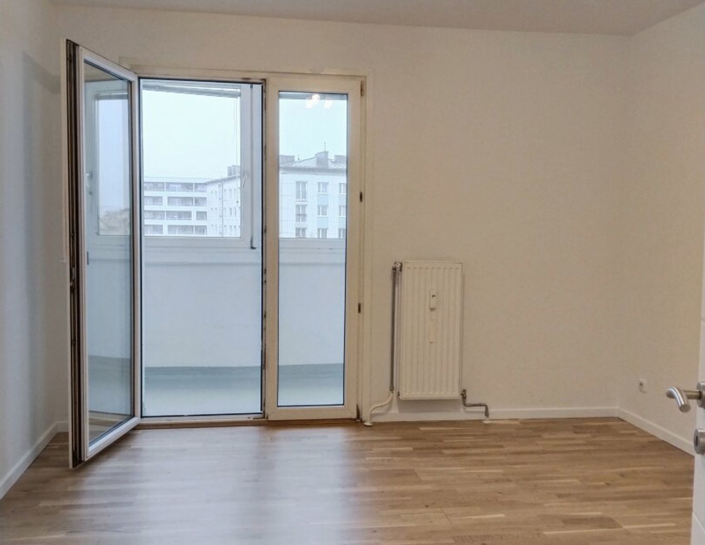 Schöne 1-Zimmer-Wohnung mit verglaster Loggia - Nähe WIFI Linz!*Provisionsfrei*