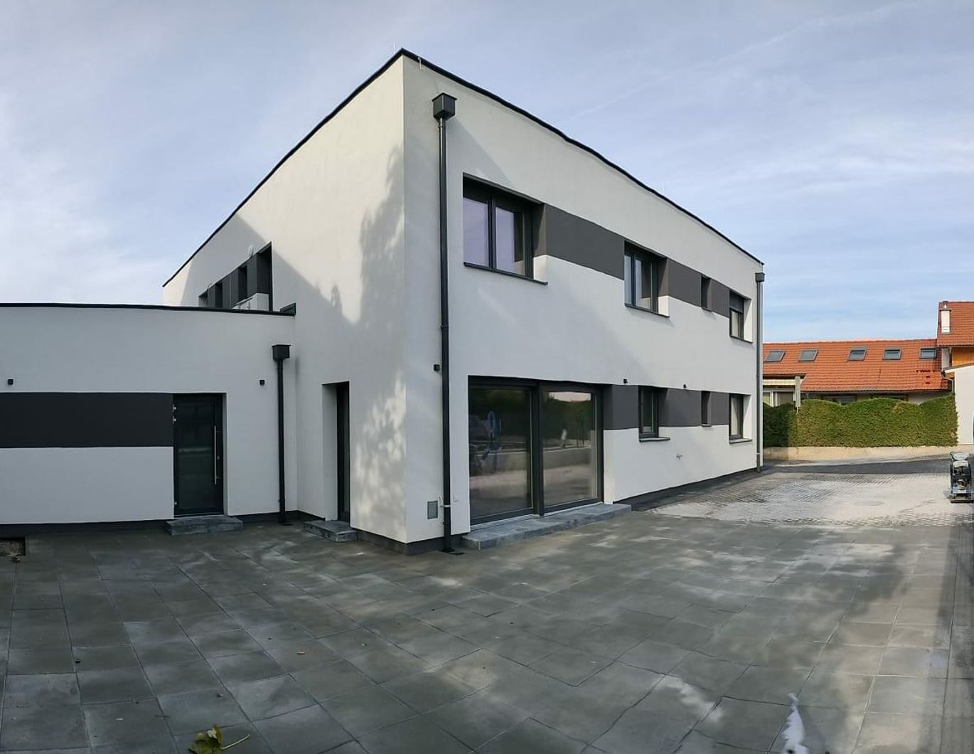 Moderne Doppelhaushälfte mit Terrasse und Garten - Bezugsfertig!