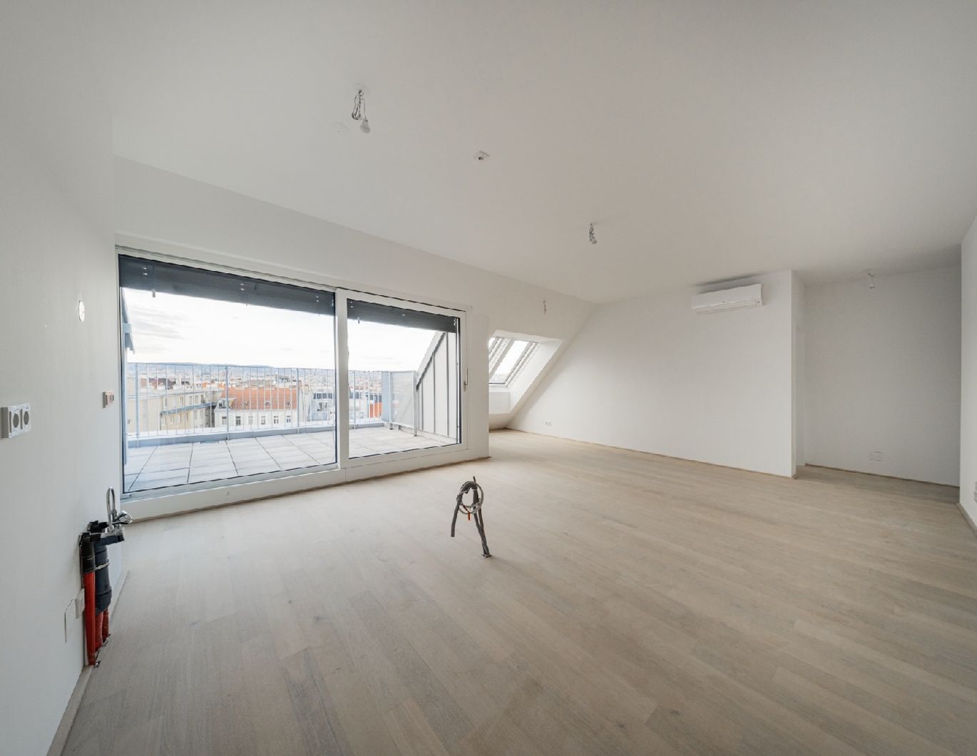 Dachgeschossjuwel mit Terrasse und Weitblick über Wien