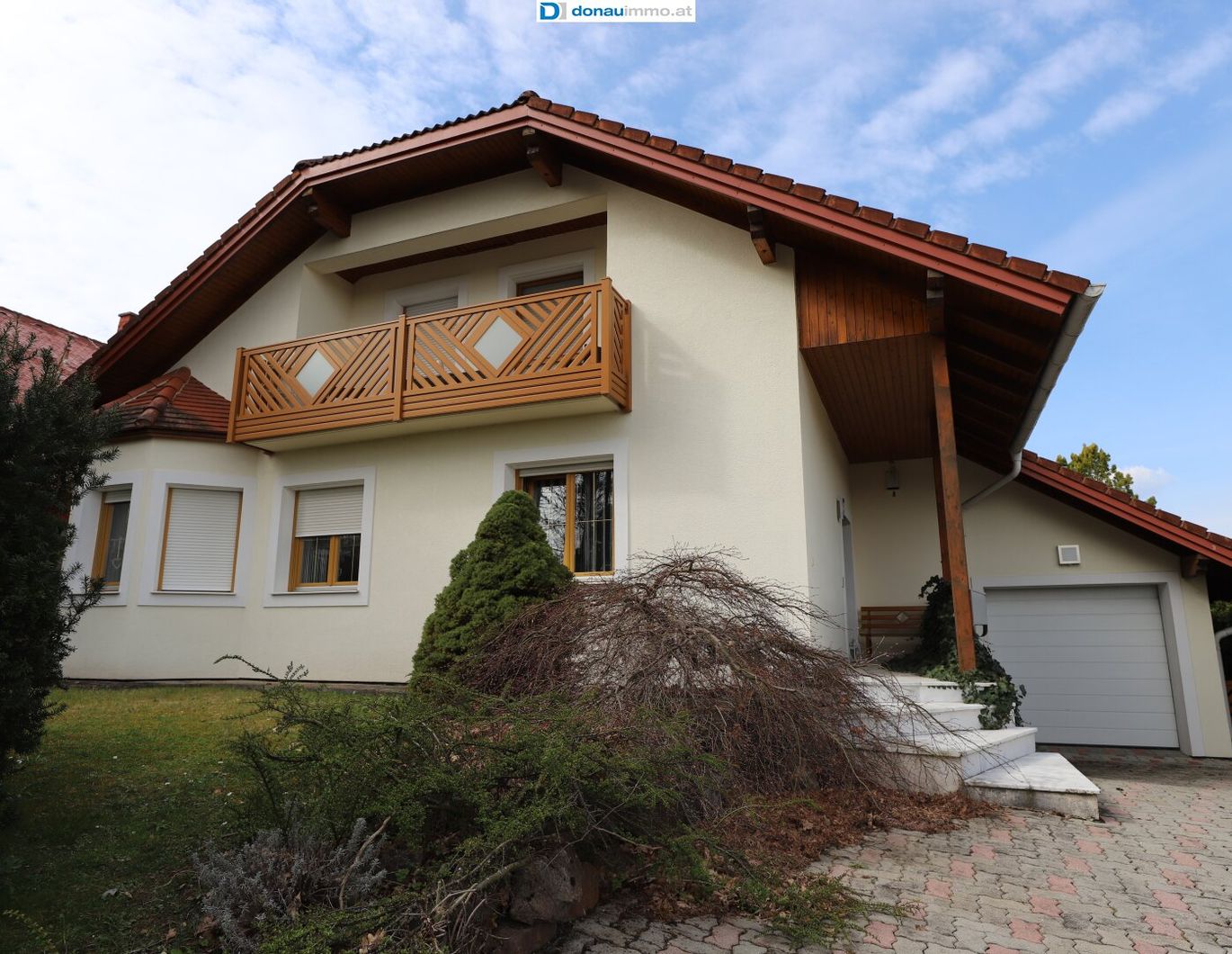 Ihr neues Zuhause! - traumhaftes Einfamilienhaus mit viel Platz, Garage Wellnessbereich und Pool