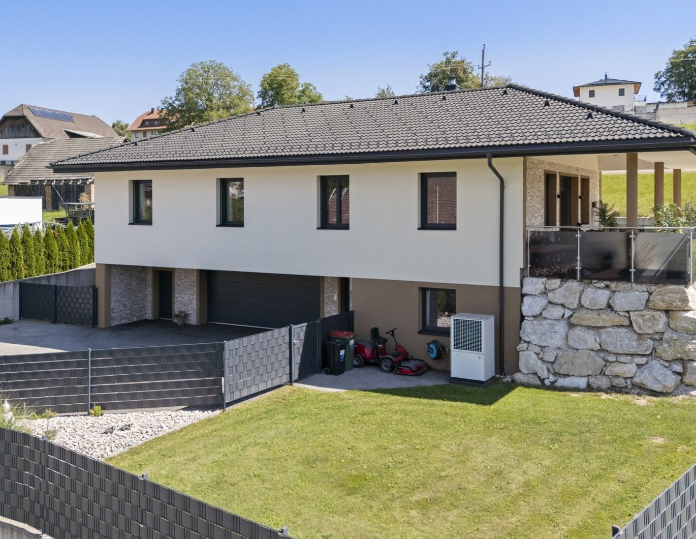 Moderner, großzügiger Wohnkomfort auf 165m² über der Klagenfurter Nebelgrenze!