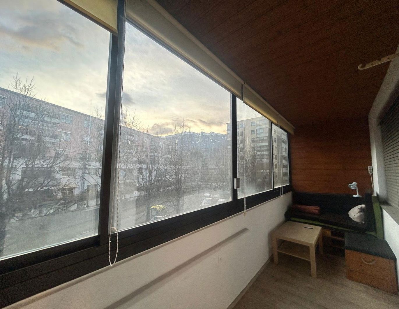 Helle, ruhige 2-Zimmer Eigentumswohnung mit verglaster Loggia in Neu-Rum