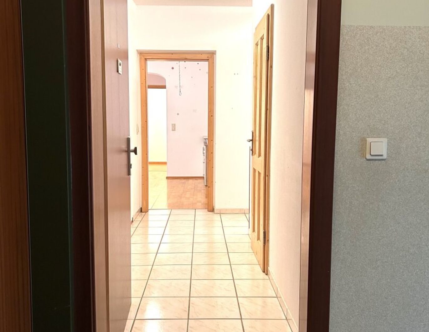 Gemütliche 3- Zimmer-Wohnung mit Loggia in Hörfarth - Ihr neues Zuhause wartet!