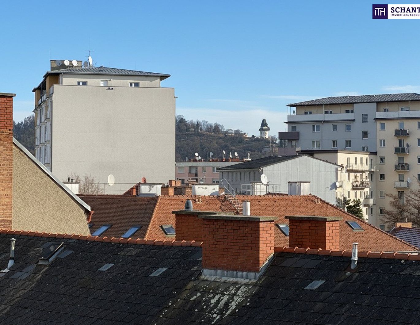 Großzügige 4-Zimmer Wohnung mit 2 Balkonen + Parkplatz und viel Potenzial - 98 m² in Graz - sanierungsbedürftig!