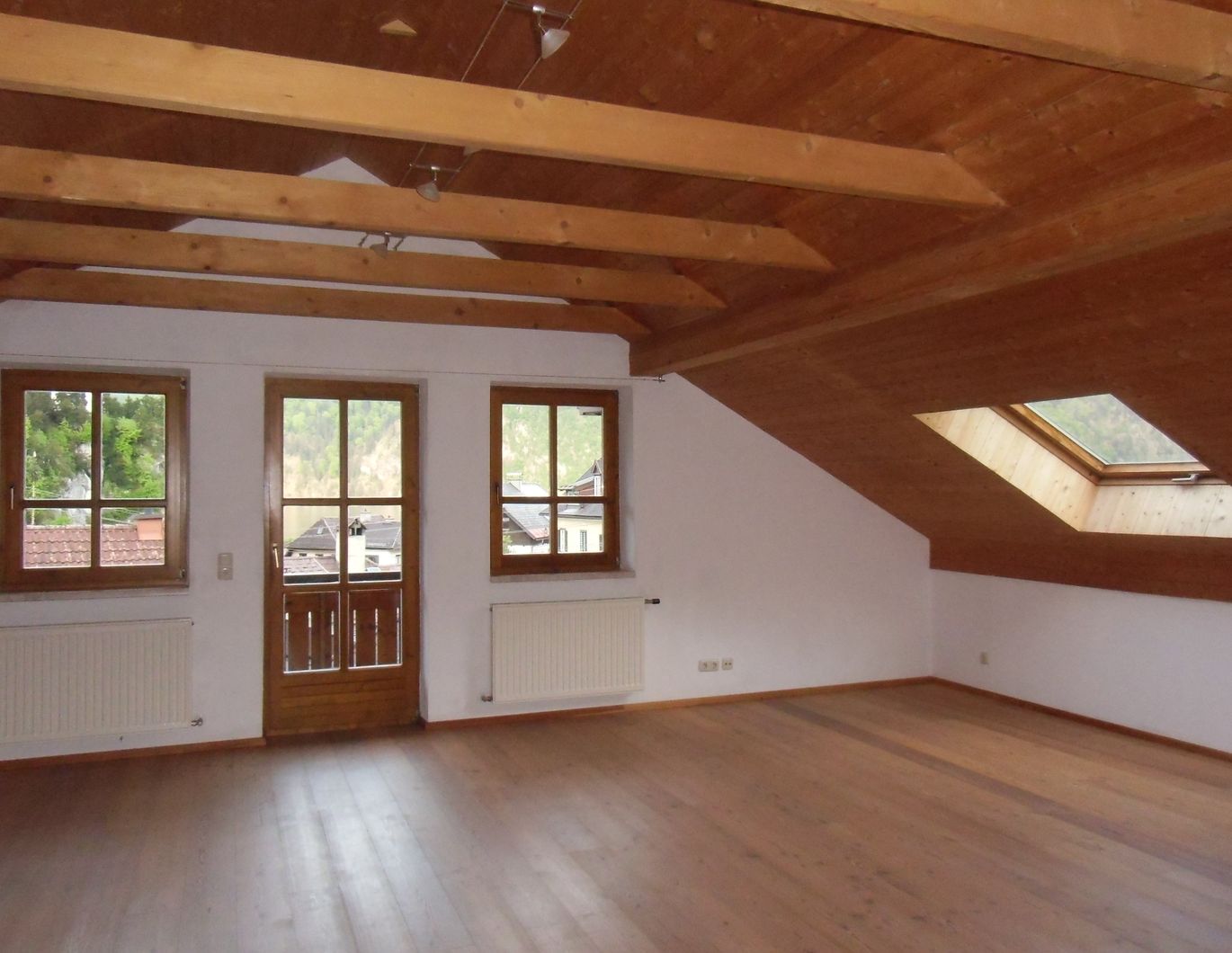 PANORAMA-SEEBLICK TRAUNKIRCHEN ORT AM TRAUNSEE - auch Zweitwohnsitz - 101m²