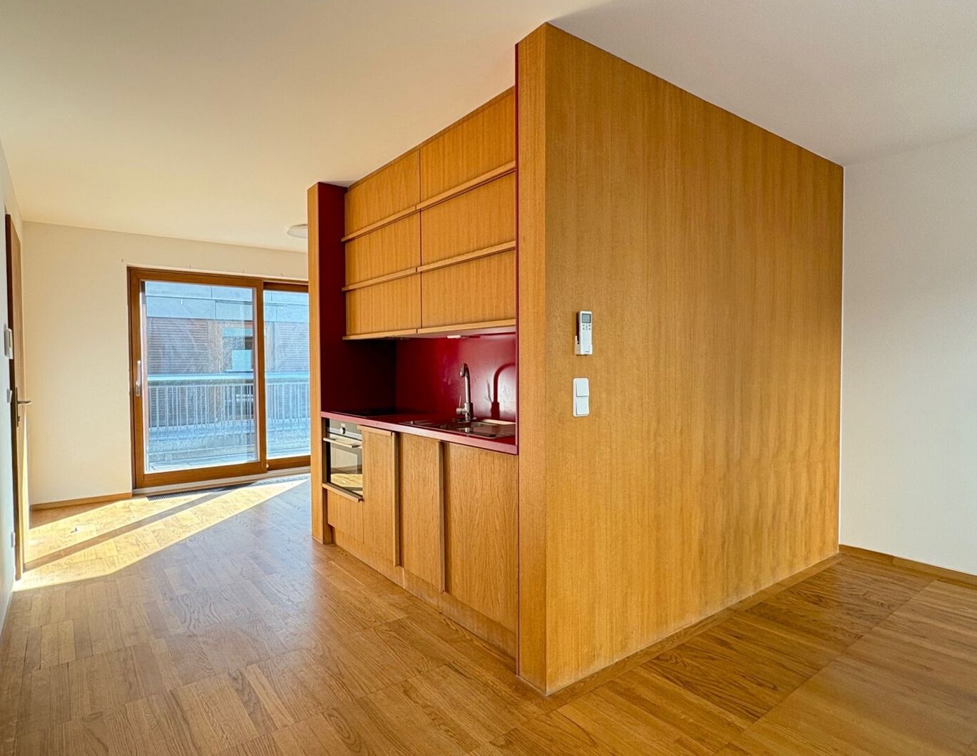 KLIMATISIERTE STADTWOHNUNG IN ABSOLUTER RUHELAGE NÄHE SCHWEDENPLATZ UND STEPHANSPLATZ