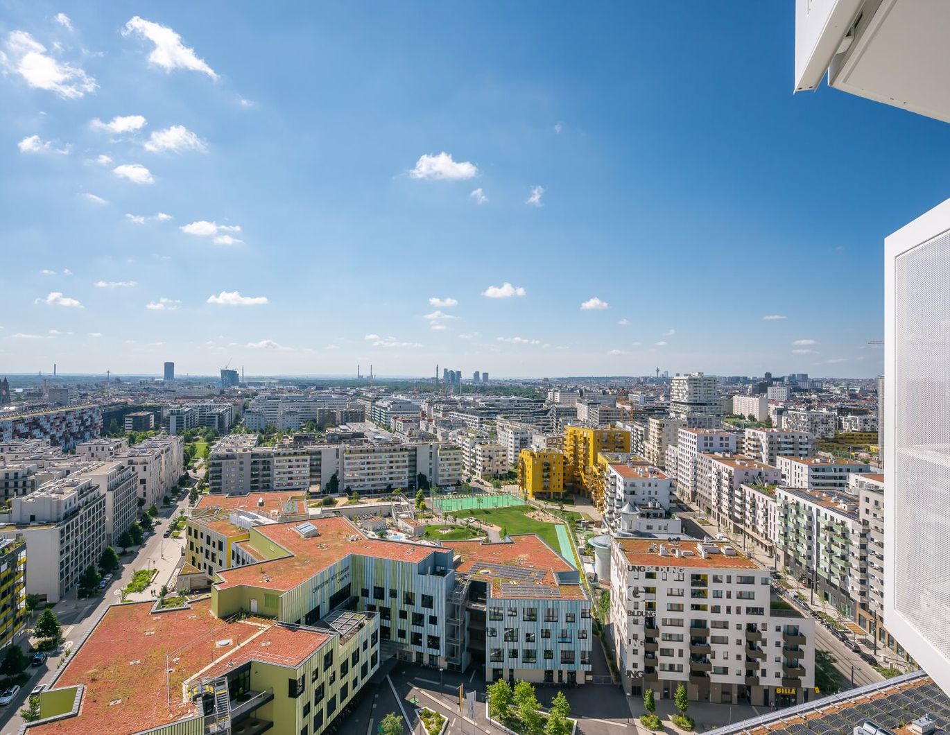 JETZT EIGENTUM! Traumhafter Panoramablick mitten im Nordbahnviertel (T188)