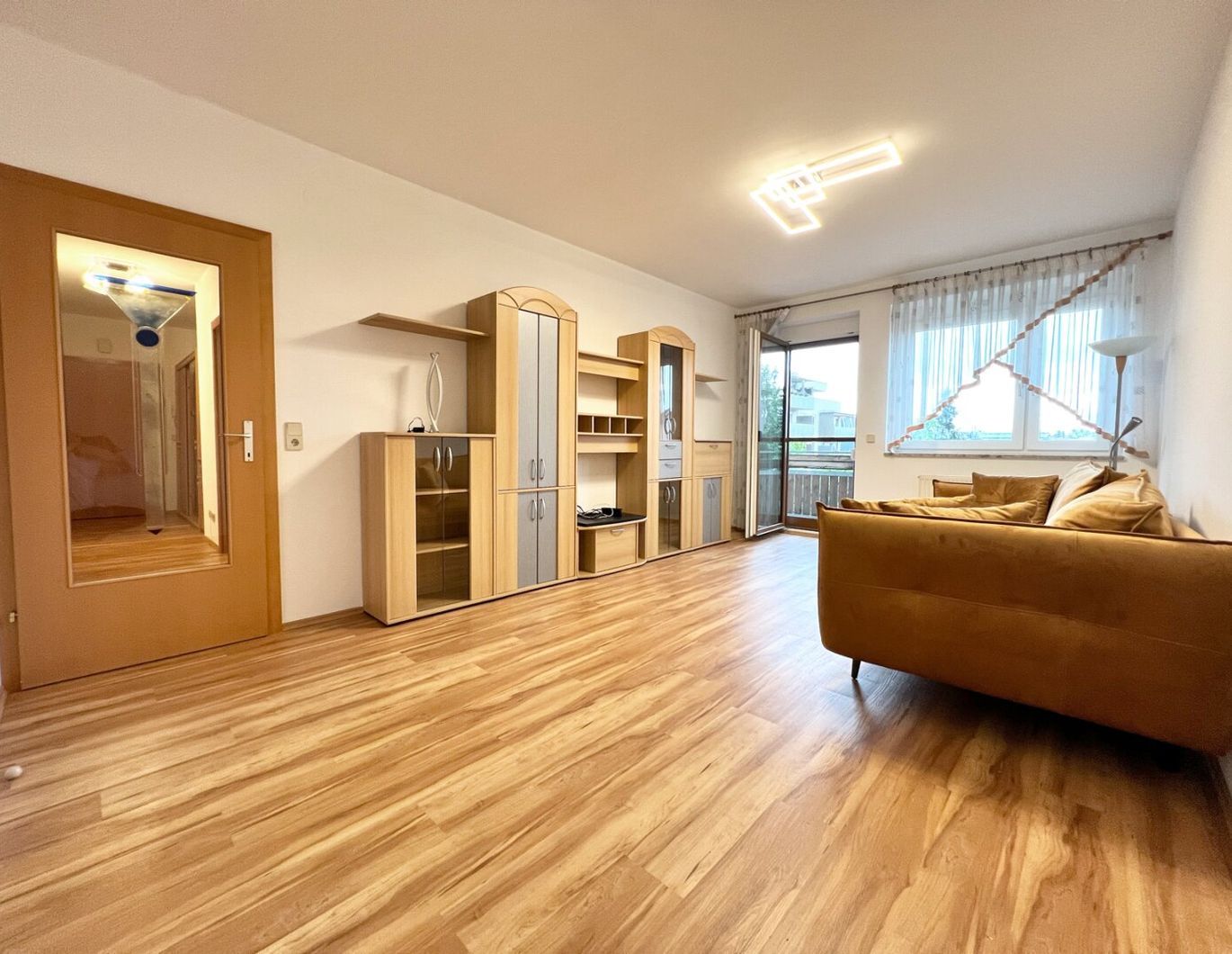 Kalsdorf! Wohnen mit Komfort - 3 Zimmer, Fernwärme, neue Ausstattung & Carport
