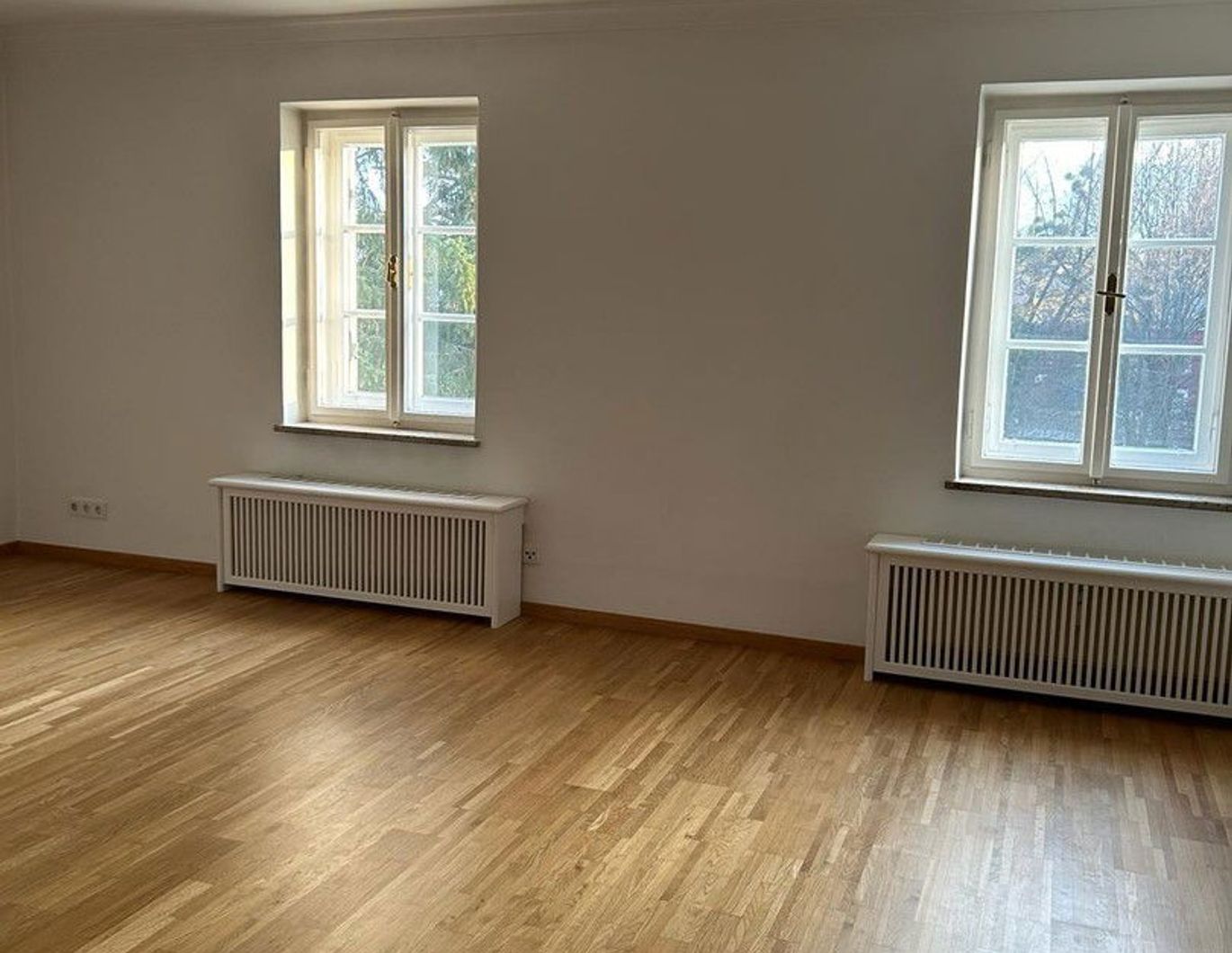 Nachmieter gesucht! Wunderschöne 3-Zimmer-Altbauwohnung im Schlossbauerngut Liefering!