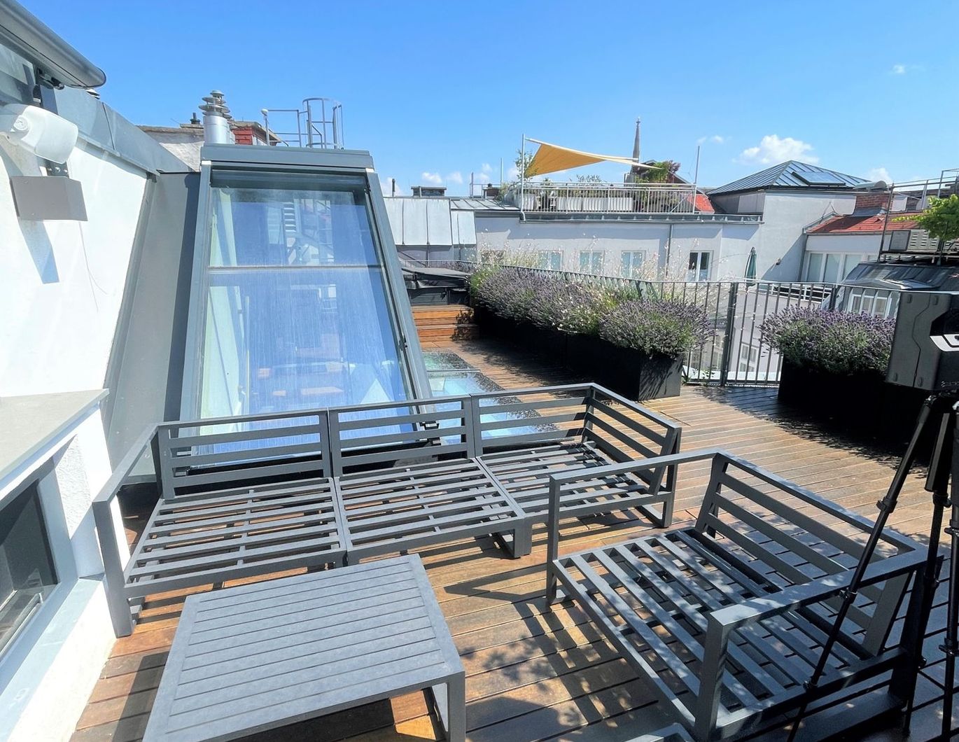 Dachtraum mit Whirlpool in Toplage | 107 m² Penthouse | Stephansdomblick von der 65 m² Dachterrasse