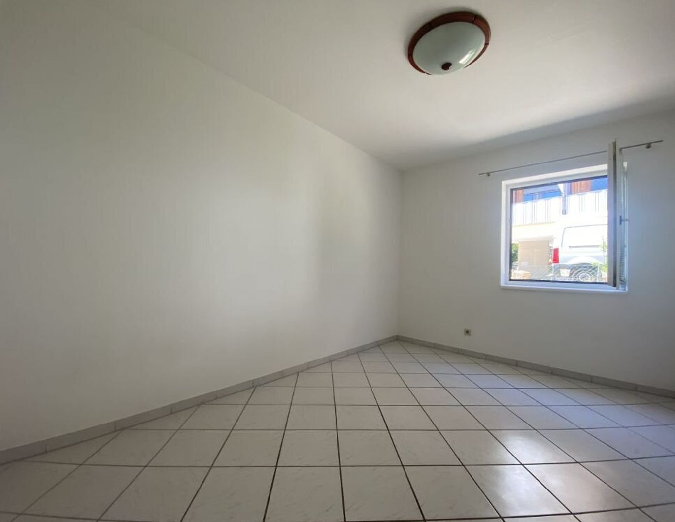 Schöne 2-Zimmer-Wohnung in absoluter bester Lage direkt bei der Karl-Franzens-Universität in der Heinrichstraße - Airbnb - Nutzung möglich!